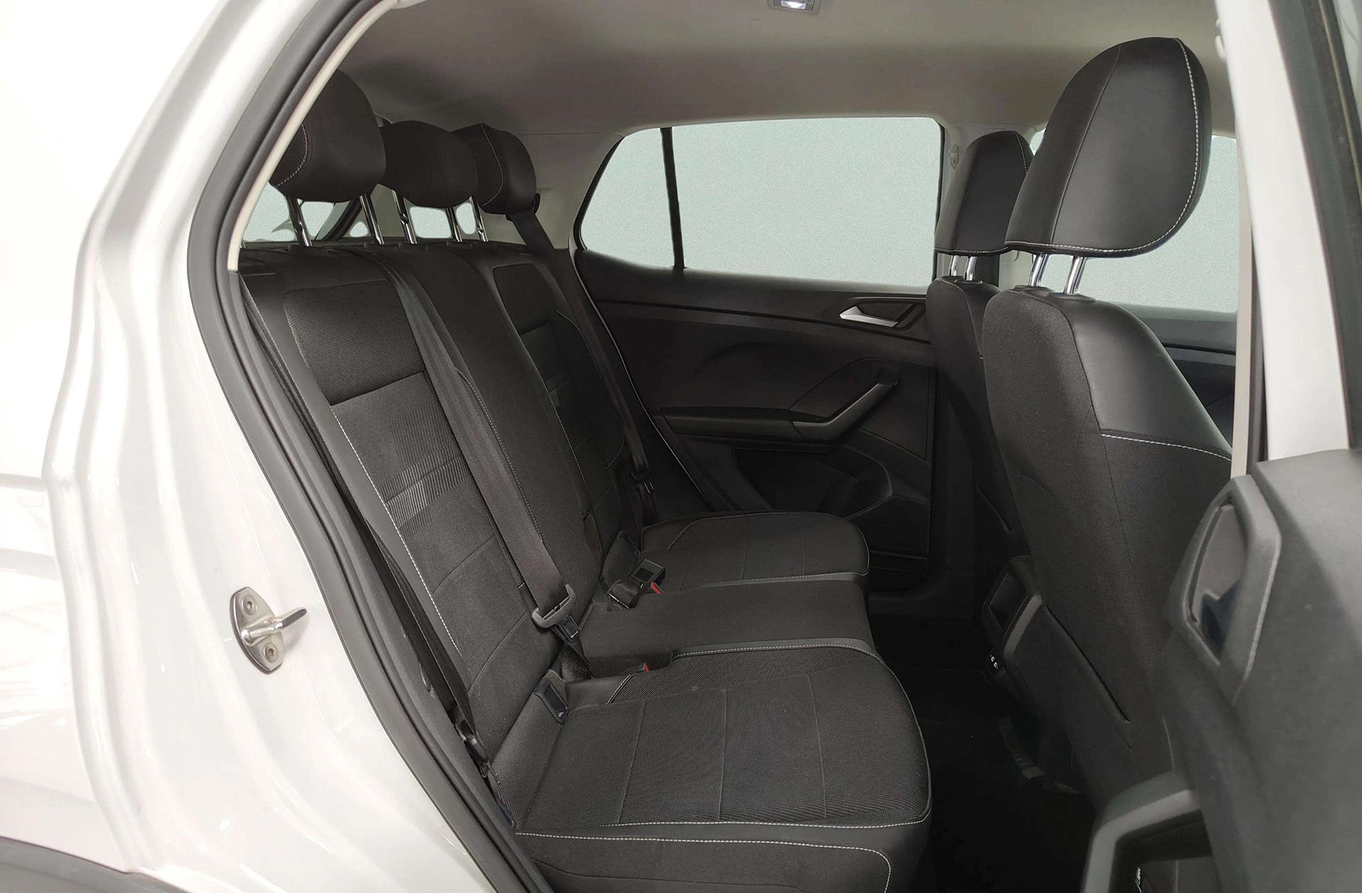 Volkswagen T-Cross Sport 1.0 TSI - foto 17
