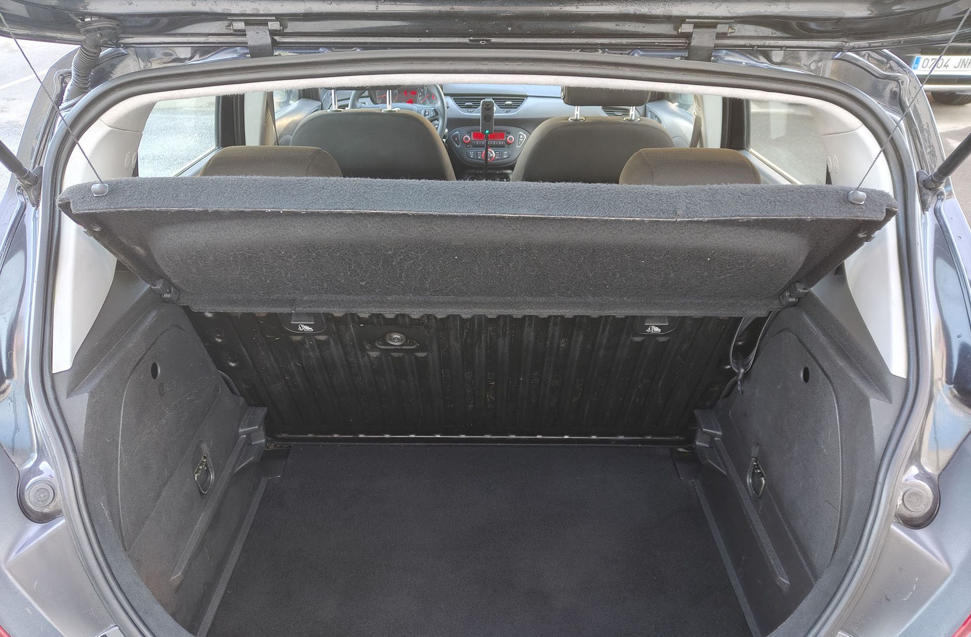 Opel Corsa 1.4 Expression - foto 15