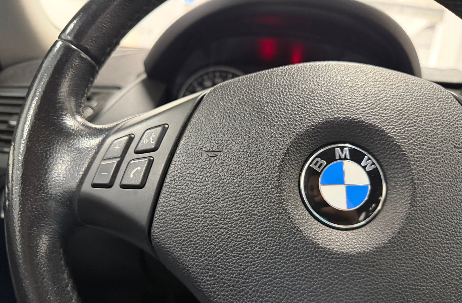 BMW X1 sDrive16d - foto 22