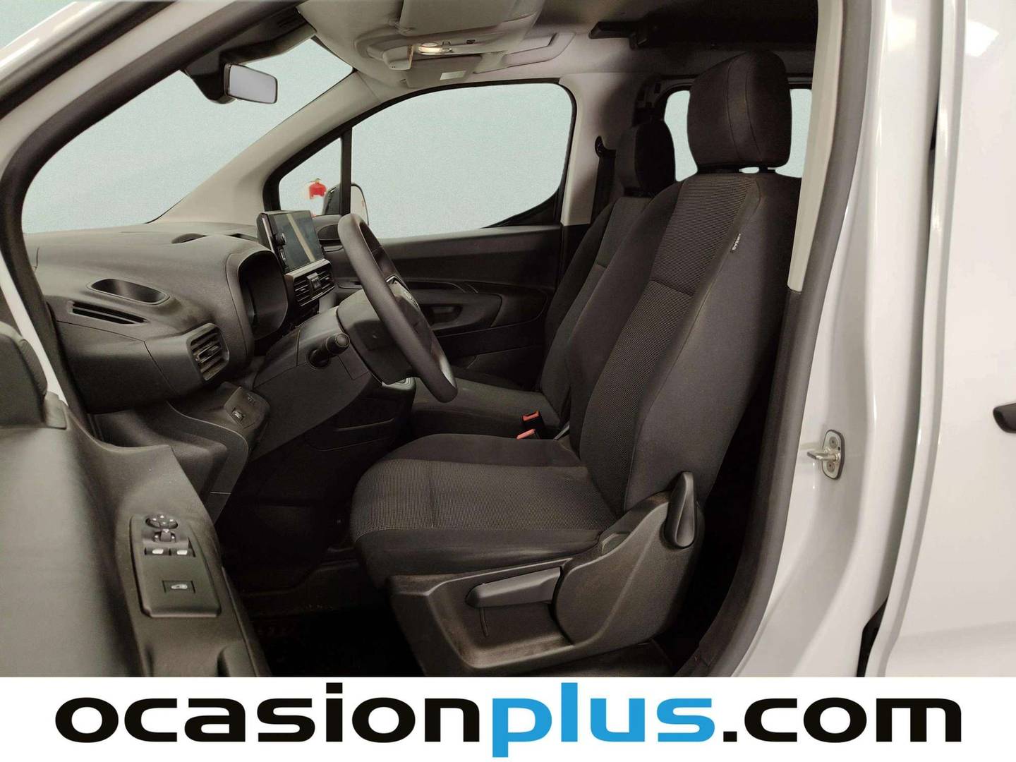 Foto asientos delanteros Toyota Proace City Toyota Proace City Combi L2 1.5 D GX Plus (102 CV)
