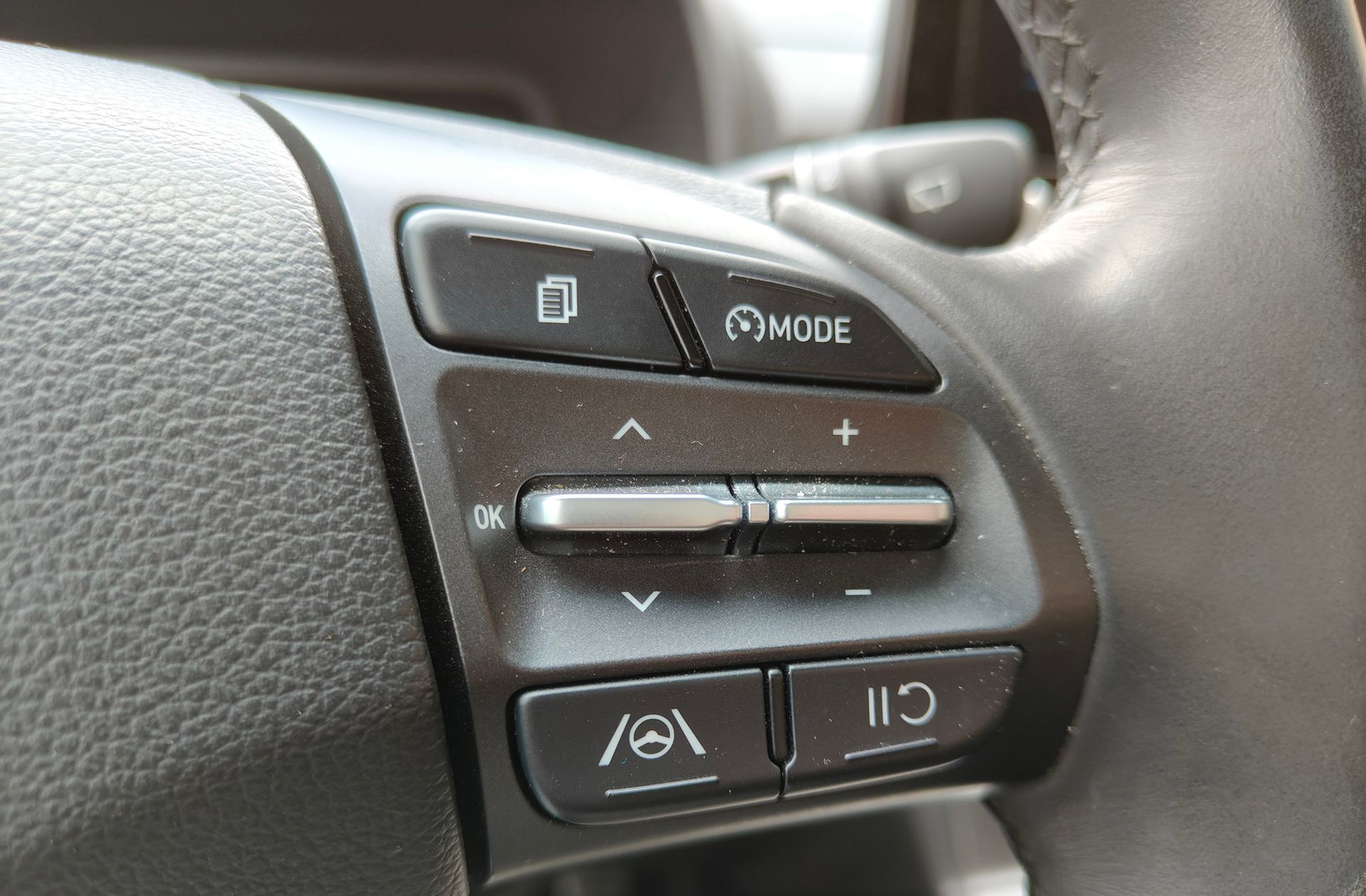 Hyundai Kona EV Tecno - foto 31