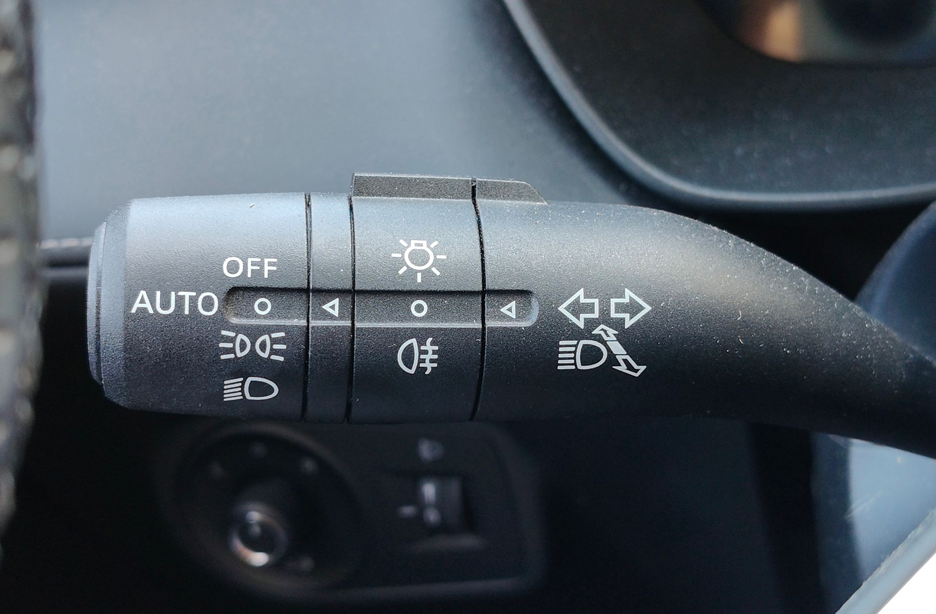 MG ZS 1.5 Hybrid+ Luxury - foto 24