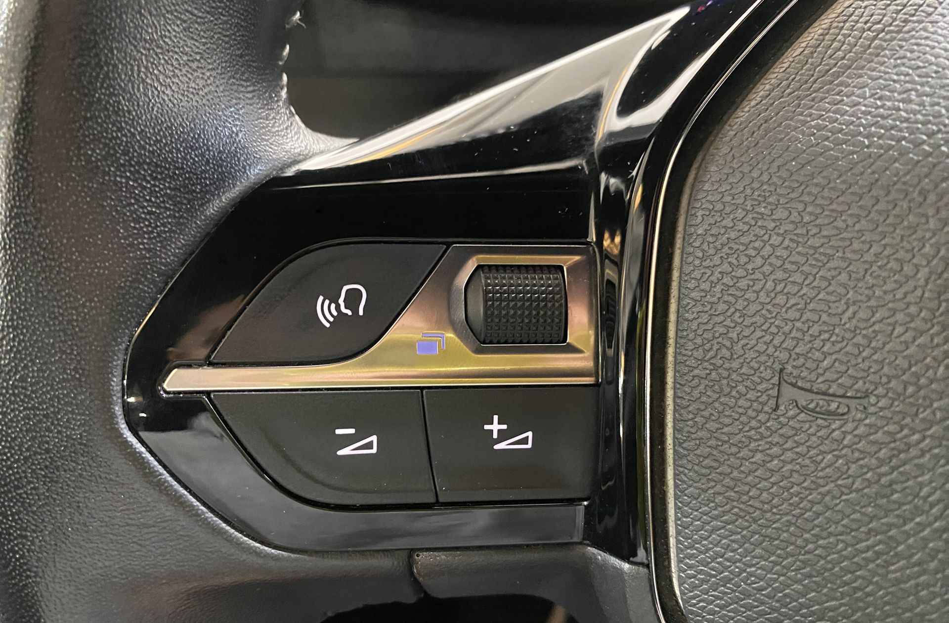 Peugeot 2008 PureTech 130 Allure Pack - foto 26