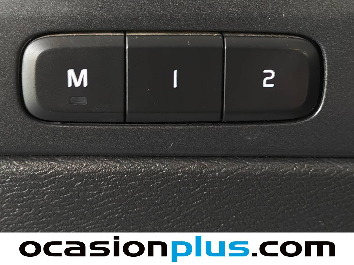 Volvo XC40 Volvo XC40 B3 Gasolina Mild hybrid Plus Dark Auto (163 CV) al mejor precio