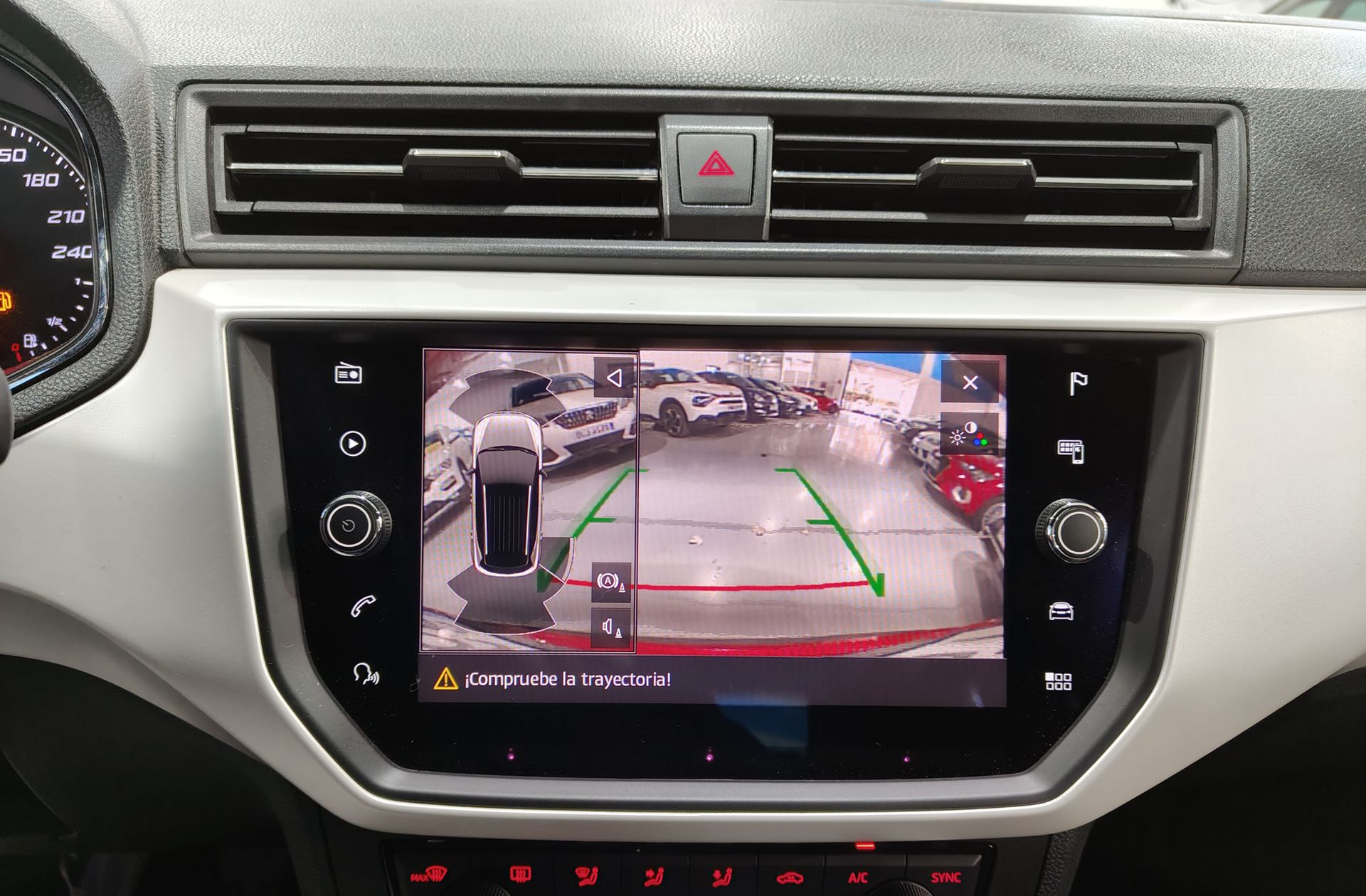 SEAT Arona 1.0 TSI Ecomotive Xcellence - foto 8