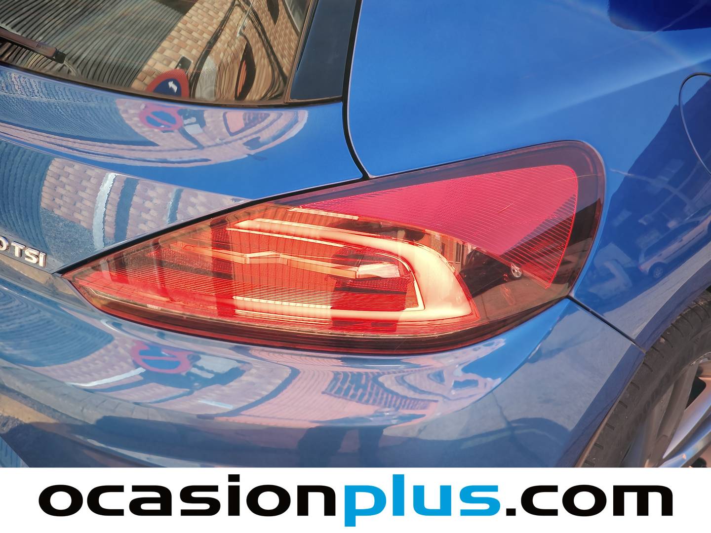 Foto Volkswagen Scirocco Volkswagen Scirocco R-Line 2.0 TSI BMT (180 CV) DSG