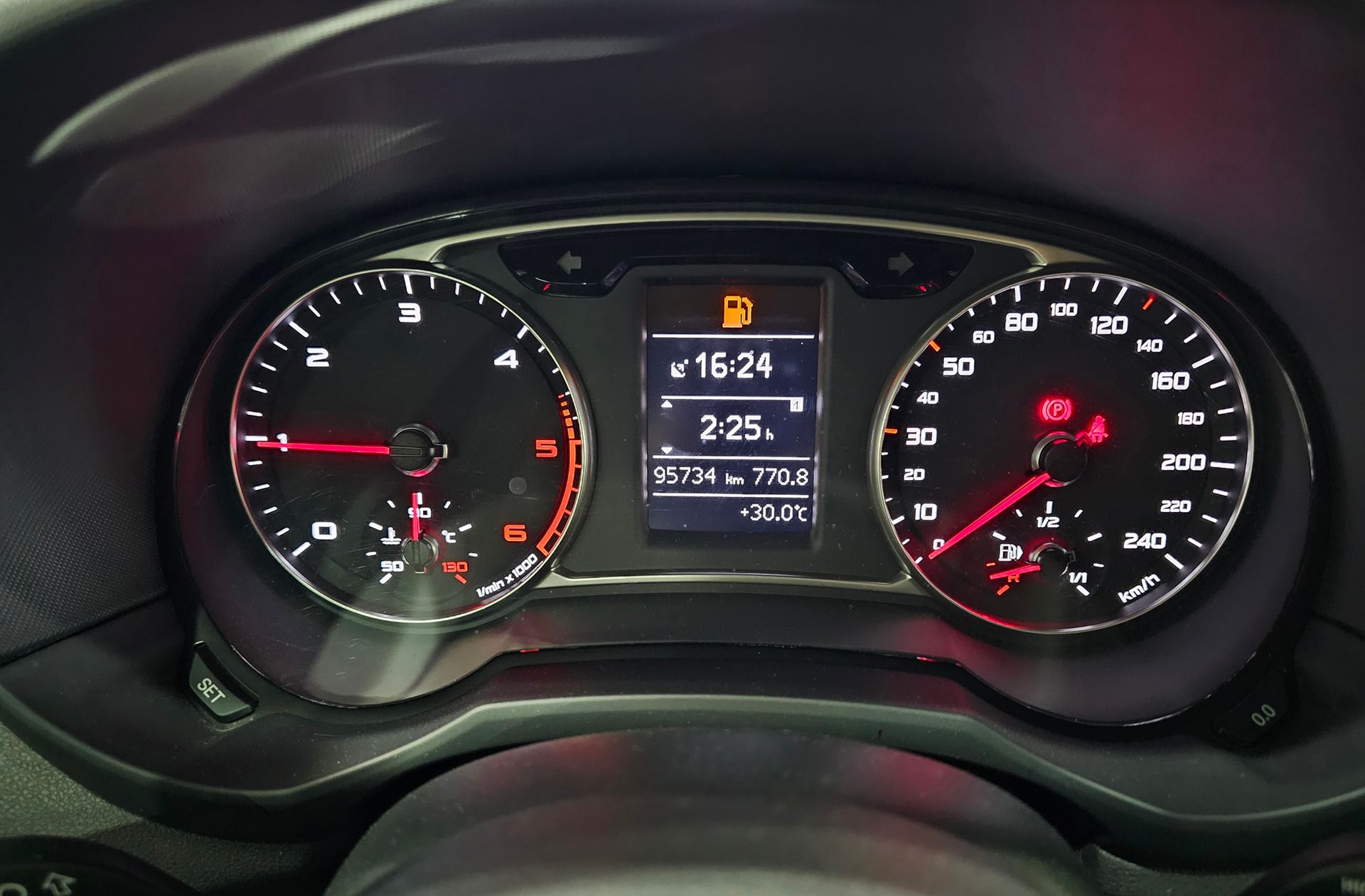 Audi A1 Adrenalin2 1.6 TDI - foto 25