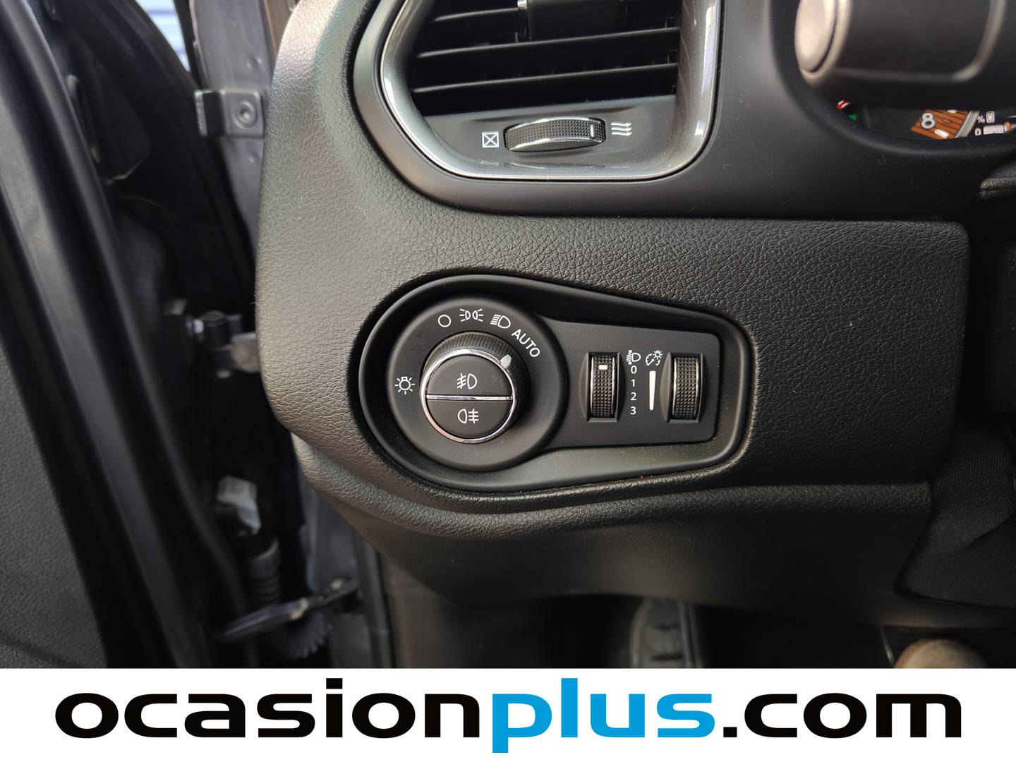 Foto Jeep Renegade Jeep Renegade eHybrid 1.5 Limited ATX (130 CV)