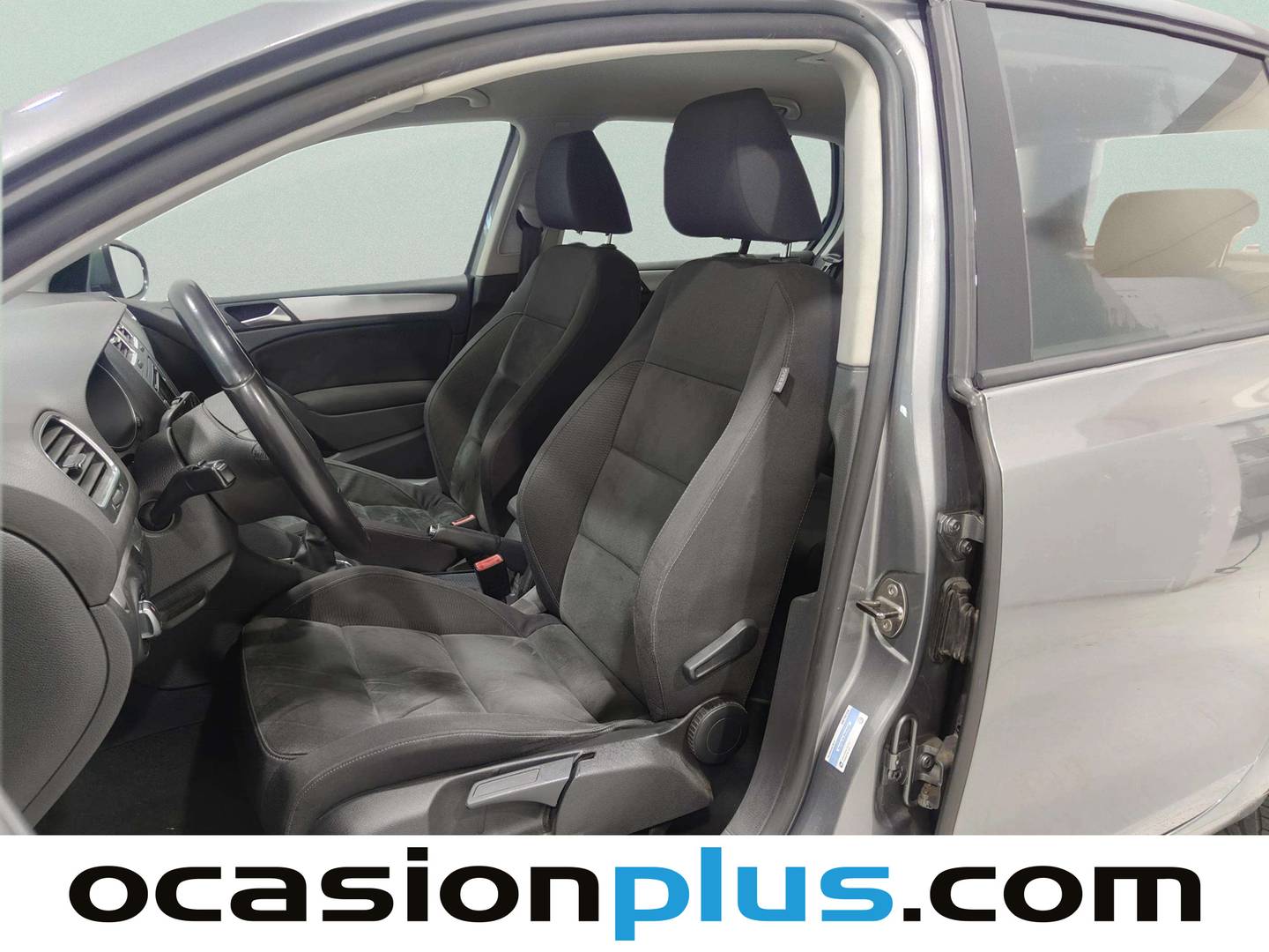 Foto asientos delanteros Volkswagen Golf Volkswagen Golf Sport 1.6 TDI (105 CV)
