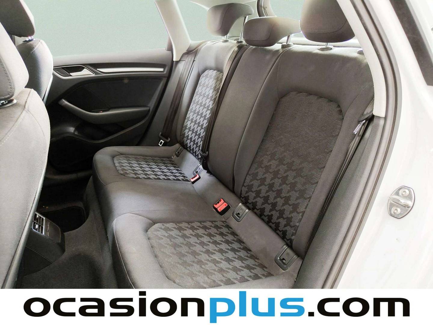 Foto asientos traseros Audi A3 Audi A3 Sportback Adrenalin 1.6 TDI clean diesel Pack S-line (110 CV)