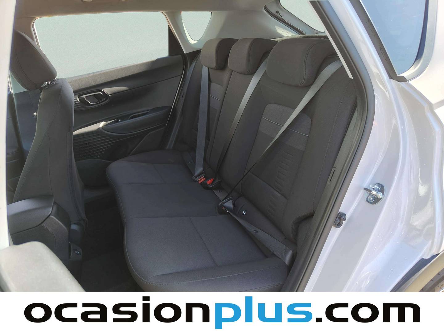 Foto asientos traseros Hyundai Bayon Hyundai Bayon 1.2 MPI Maxx (79 CV)