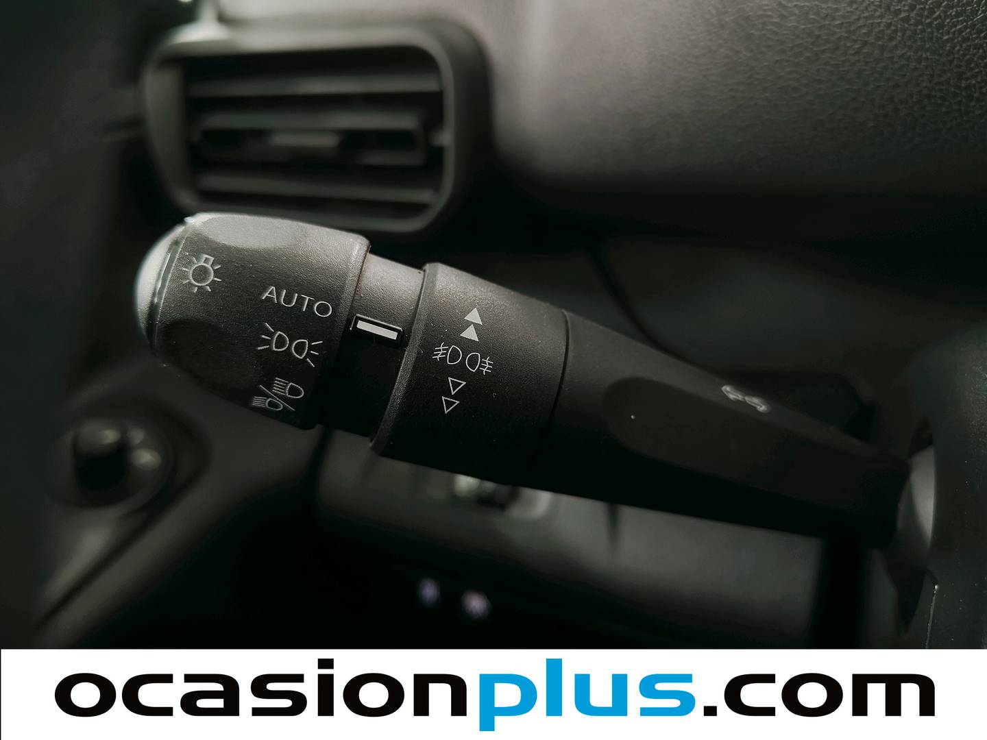 Equipamiento del Peugeot Rifter Peugeot Rifter BlueHDi 100 Active Pack Standard (100 CV)