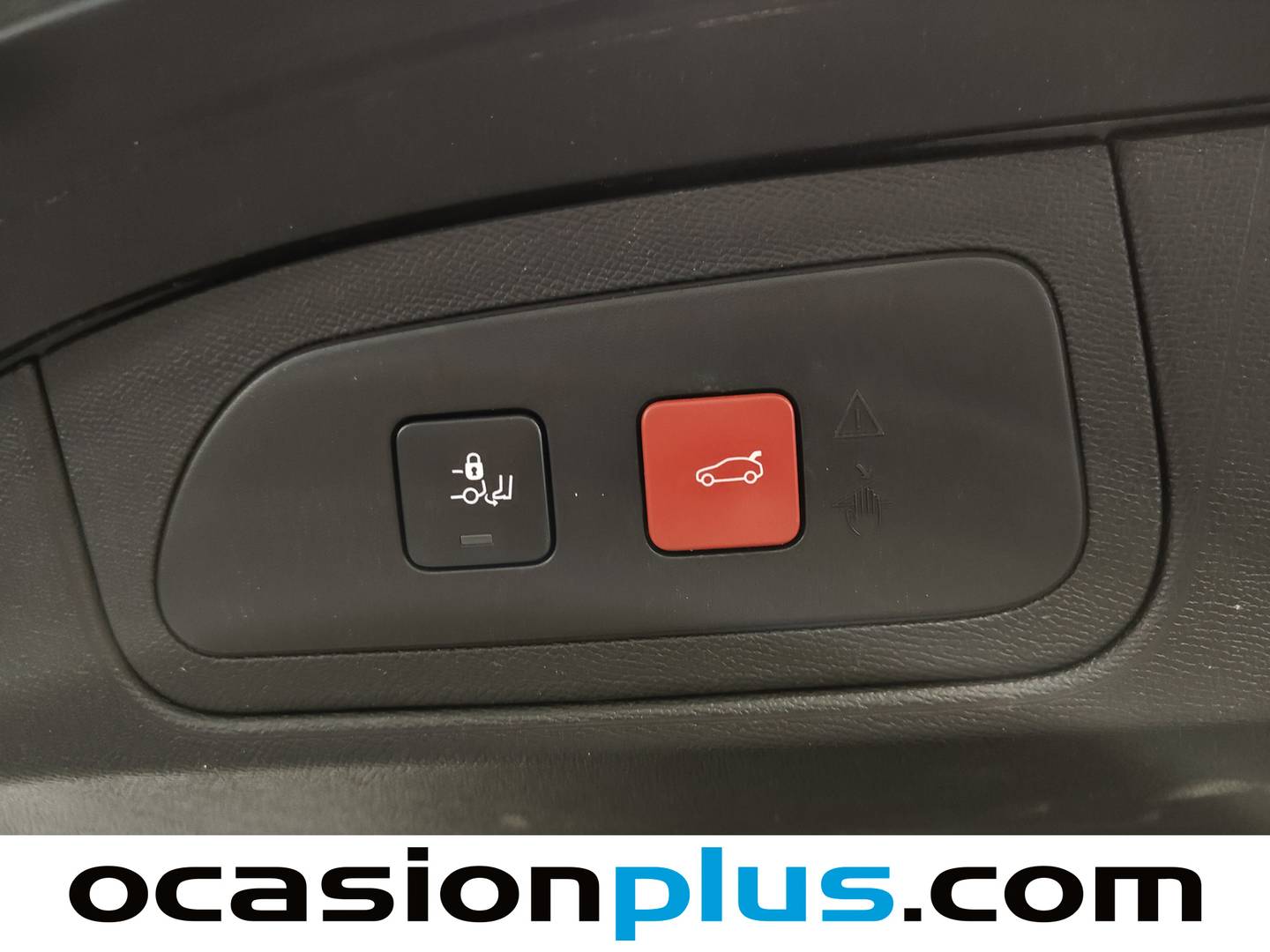 Foto DS DS 7 Crossback DS DS7 Crossback BlueHDi 130 DE Bastille + AT (130 CV)