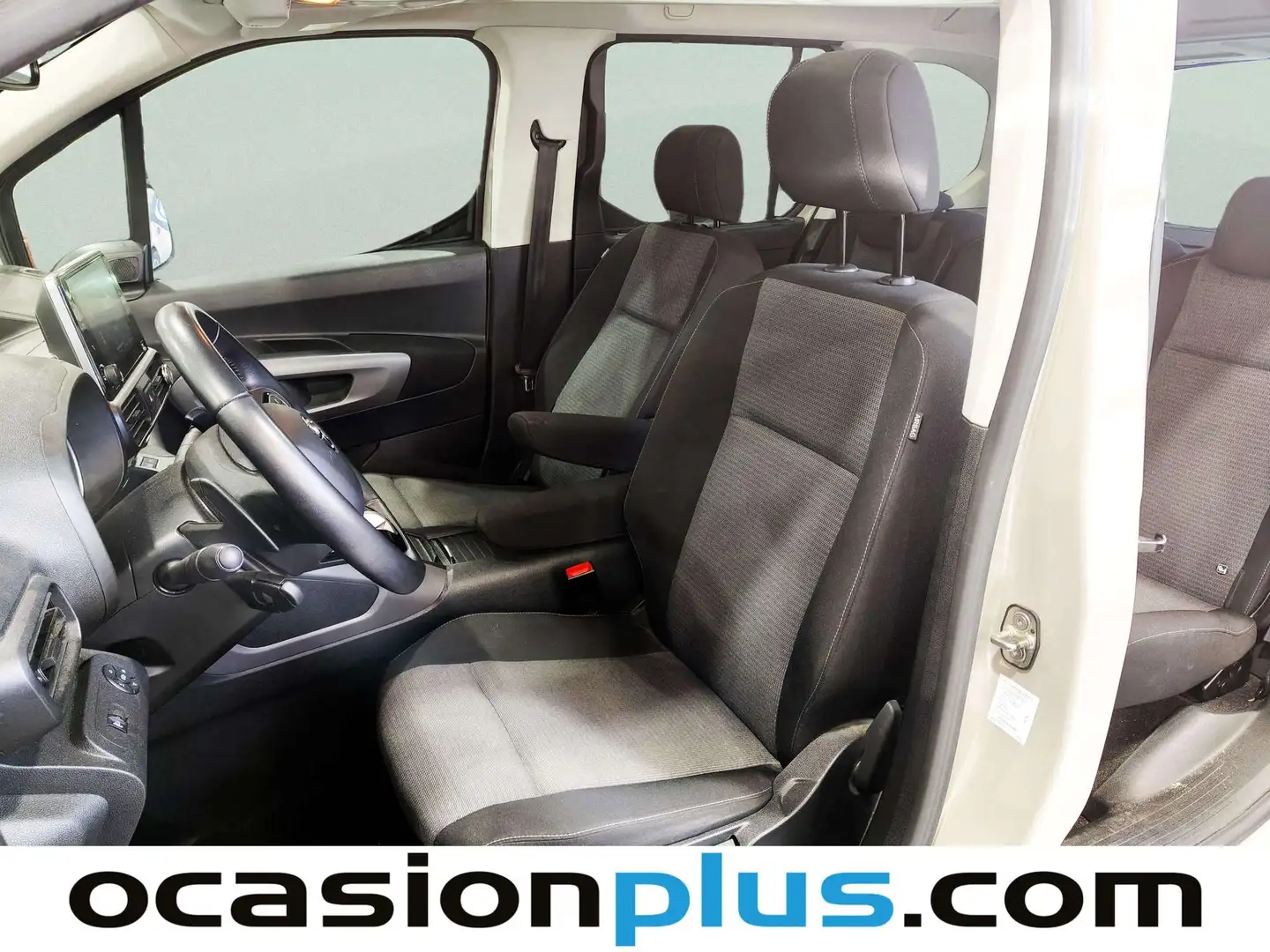Foto Toyota Proace City Verso Toyota Proace City Verso 1.5D Family Advance L1 Auto (131 CV)