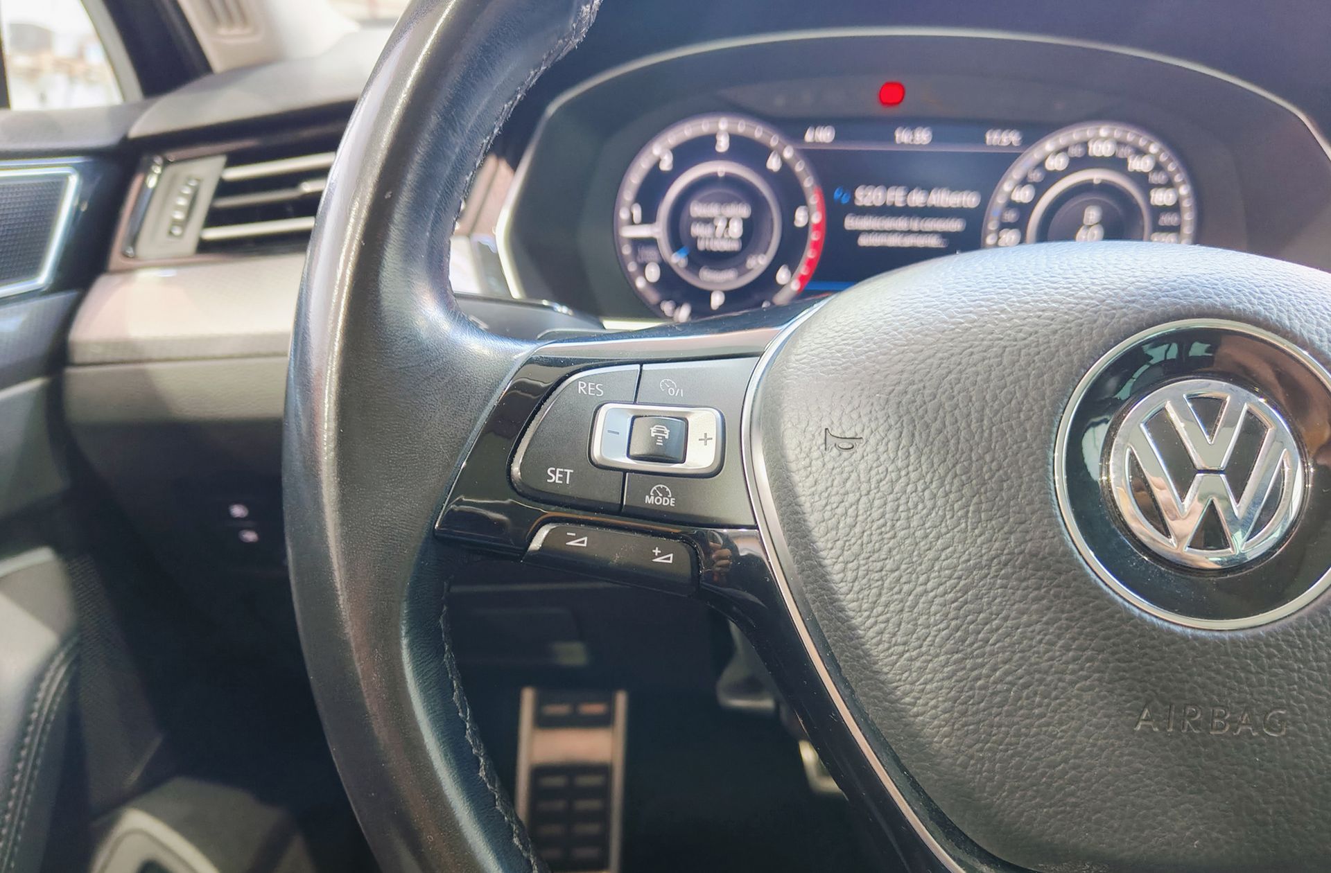 Volkswagen Passat Alltrack 2.0 TDI BMT 4Motion DSG - foto 31