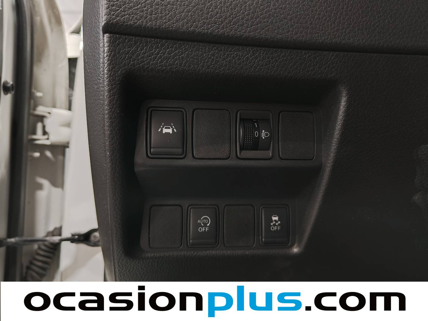 Acabados Nissan QASHQAI Nissan Qashqai dCi 130 N-Connecta 4x2 (130 CV)