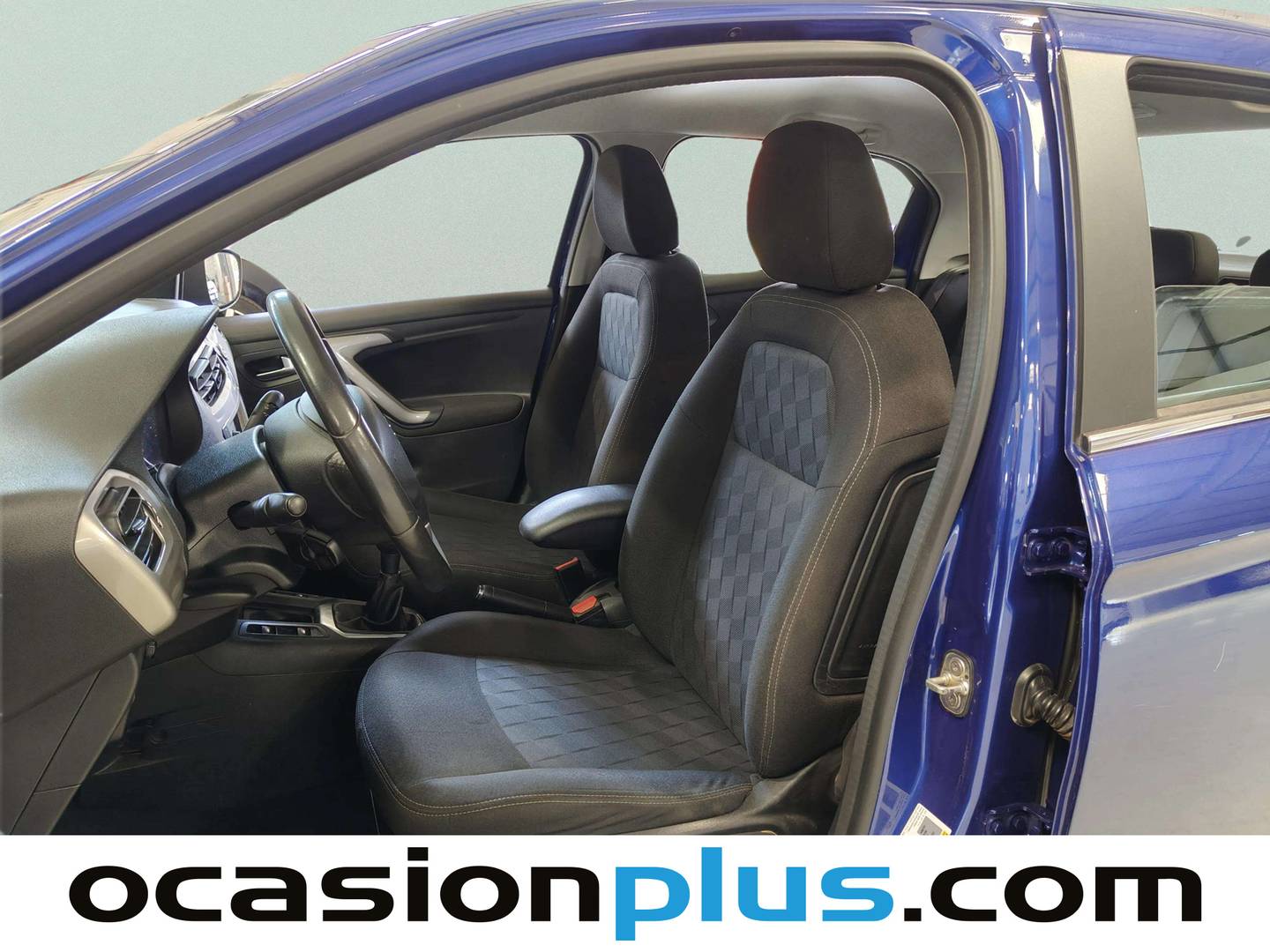 Foto asientos delanteros Citroën C-Elysée Citroën C-Elysee PureTech 82 Shine (82 CV)