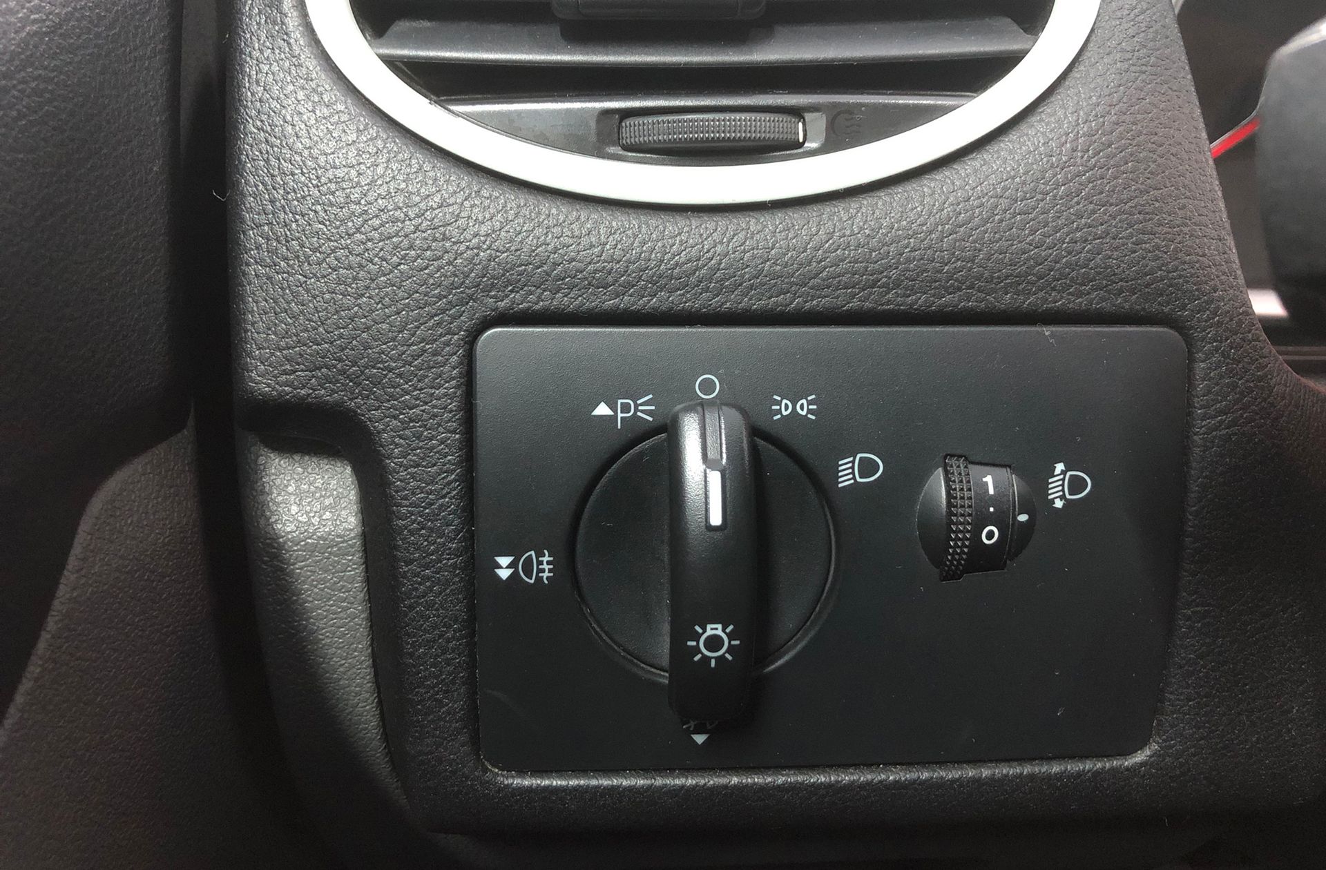 Ford Focus 1.6 TDCi Titanium - foto 17