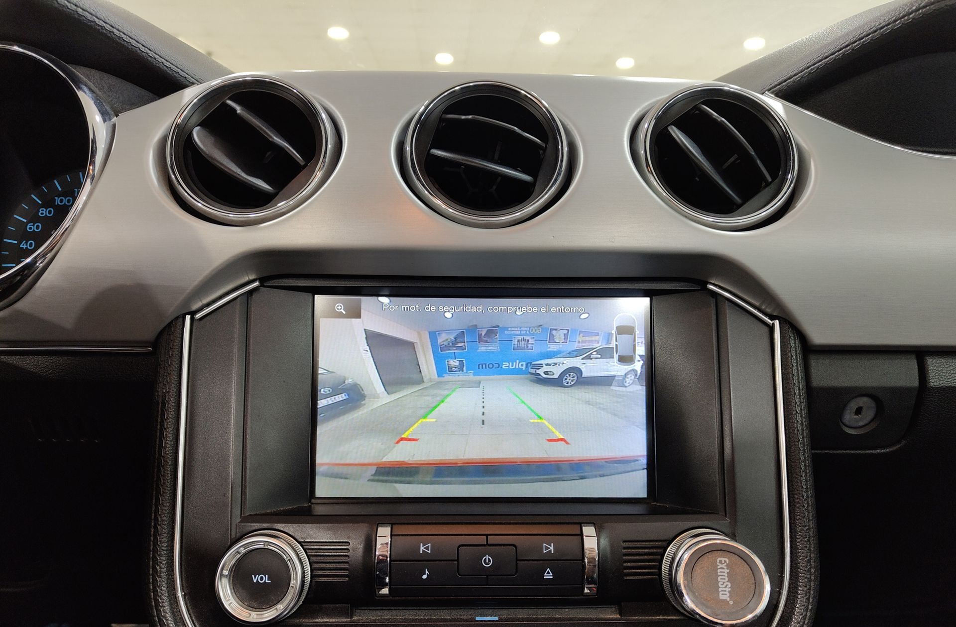 Ford Mustang 2.3 EcoBoost Convertible - foto 11