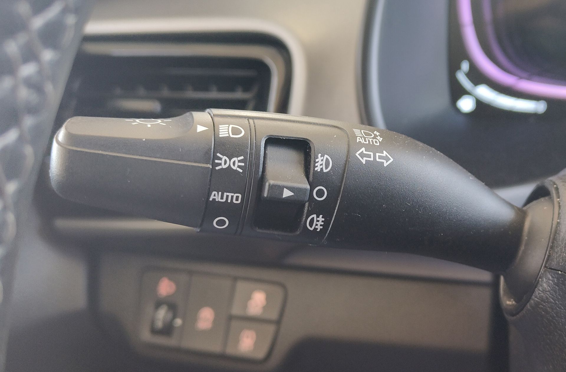 Kia Stonic 1.2 DPi Drive - foto 25