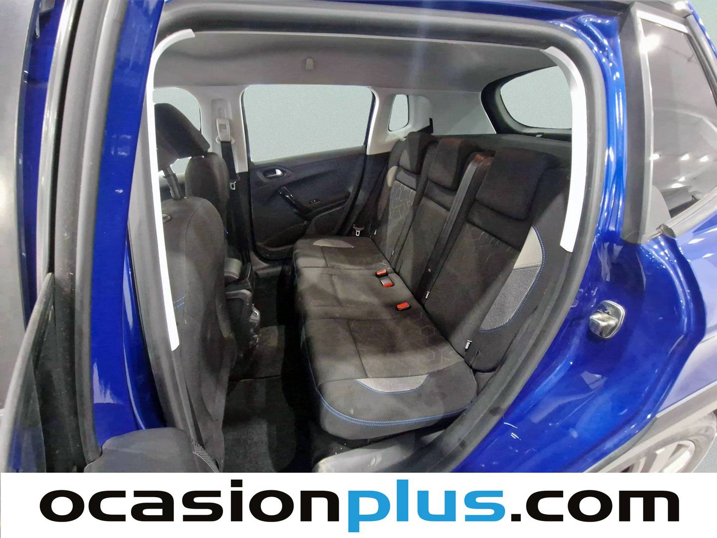Foto asientos traseros Peugeot 2008 Peugeot 2008 PureTech 110 S&S Signature (110 CV)