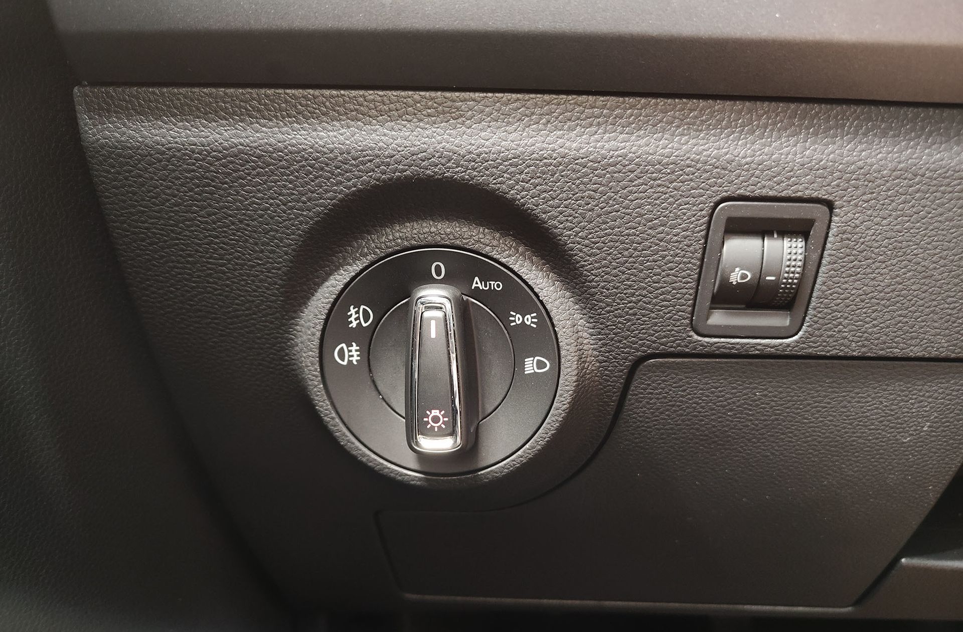 SEAT Arona 1.6 TDI Ecomotive Style - foto 9