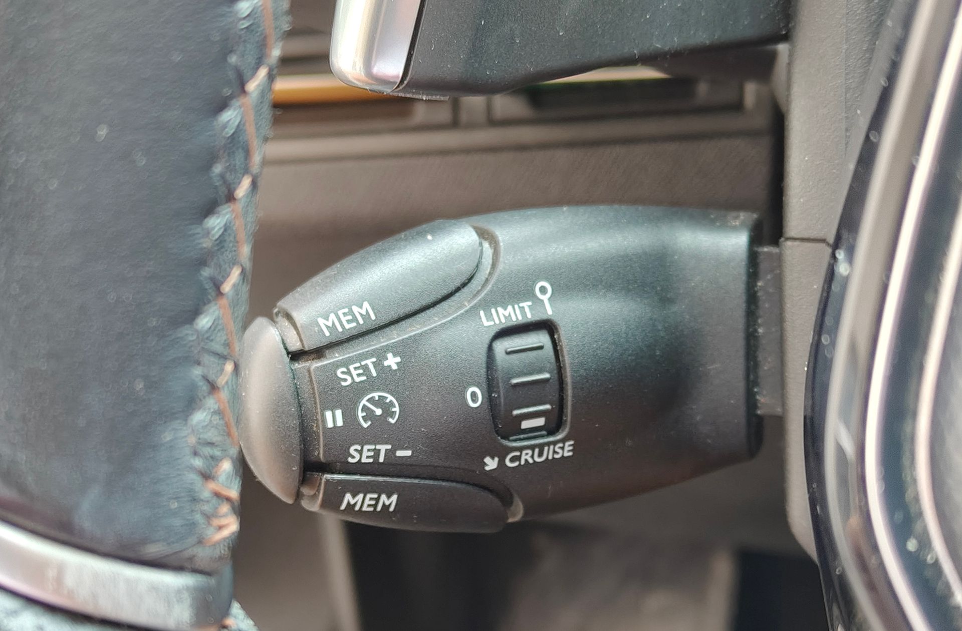 Peugeot 5008 PureTech 130 GT Line EAT8 7 plazas - foto 30