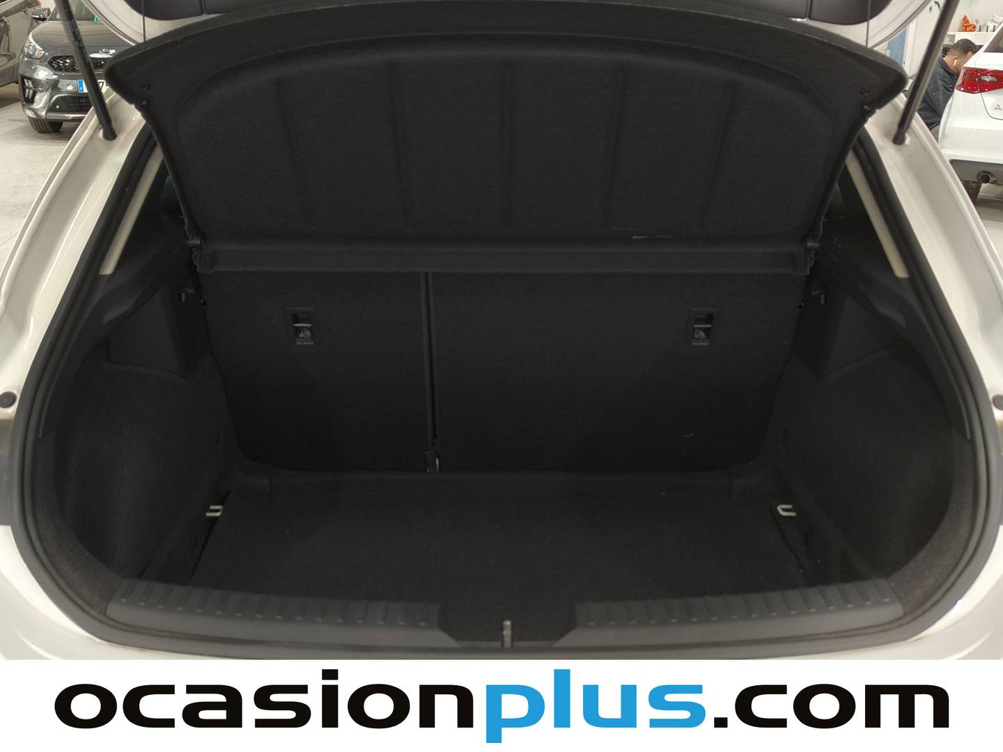 Fotos maletero Seat León SEAT León 1.5 TSI S&S Style Go S (130 CV)