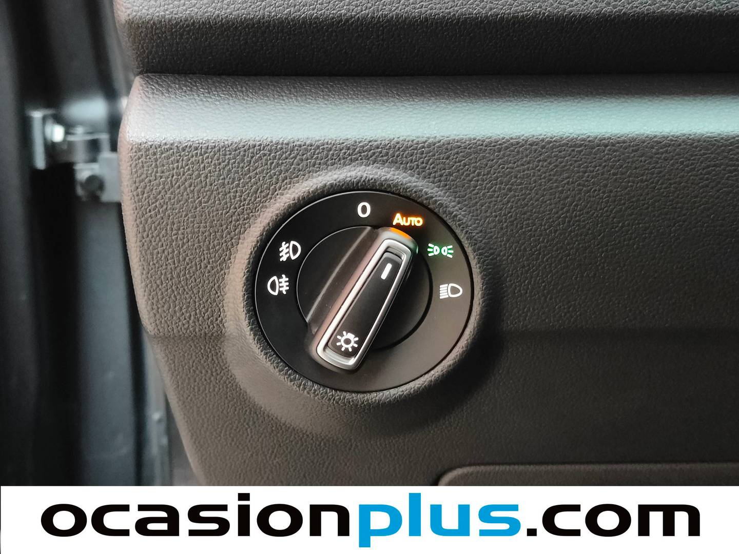 Foto Volkswagen T-Roc Volkswagen T-Roc Sport 2.0 TDI (150 CV) DSG