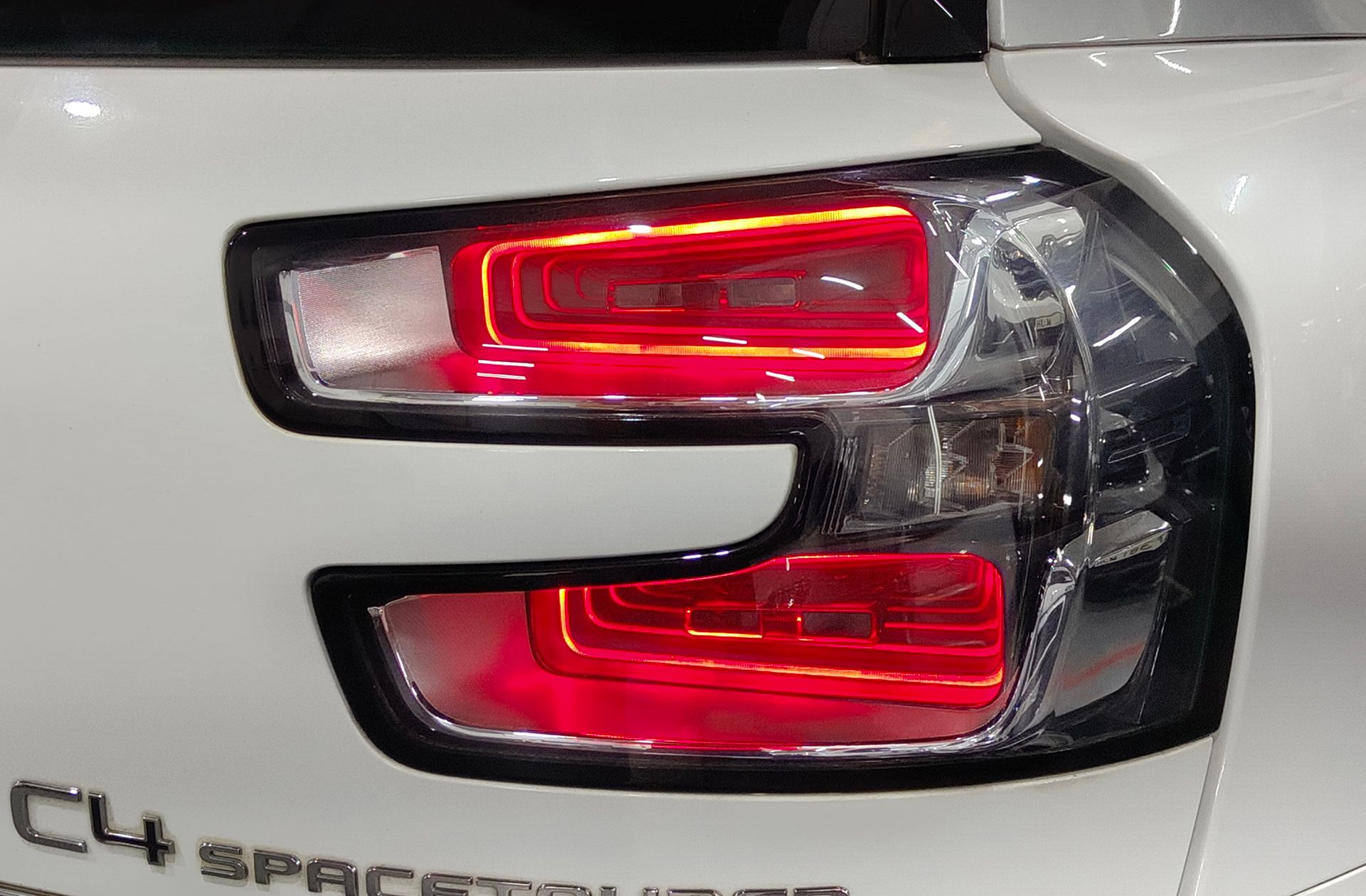Citroën C4 Grand SpaceTourer BlueHDi 130 Shine Pack EAT8 7 plazas - foto 18
