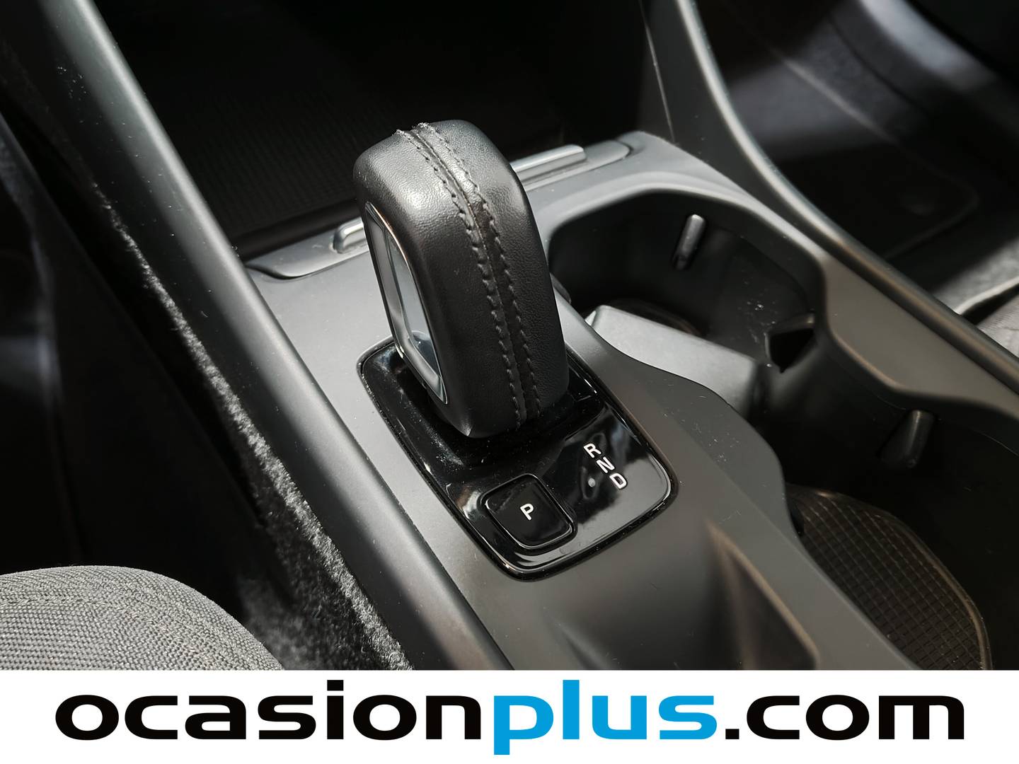 Volvo XC40 Volvo XC40 B4 G Momentum Pro AWD Auto (197 CV) de segunda mano