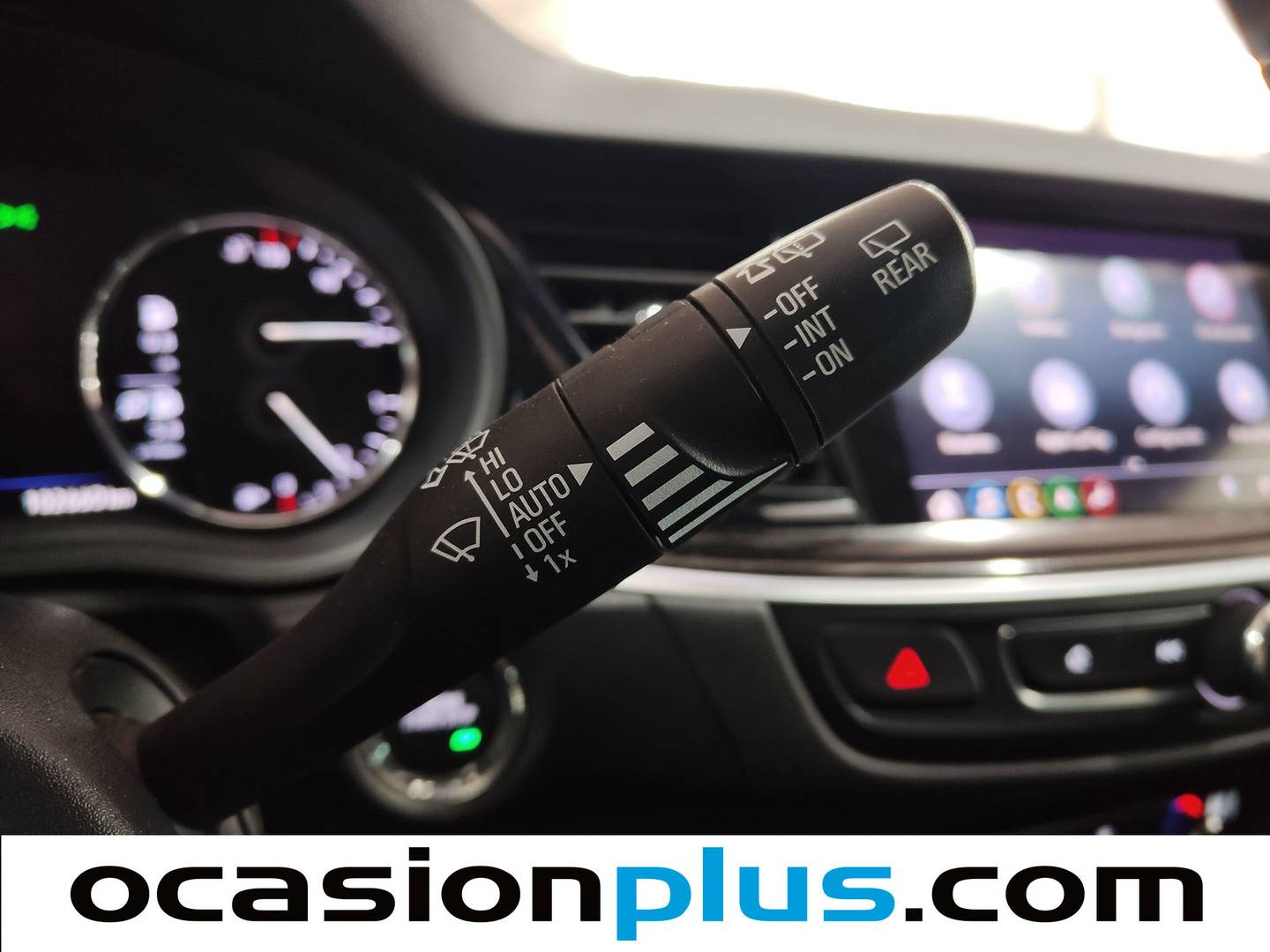 Foto Opel Insignia Opel Insignia Sports Tourer 1.6 CDTI D Innovation (136 CV)