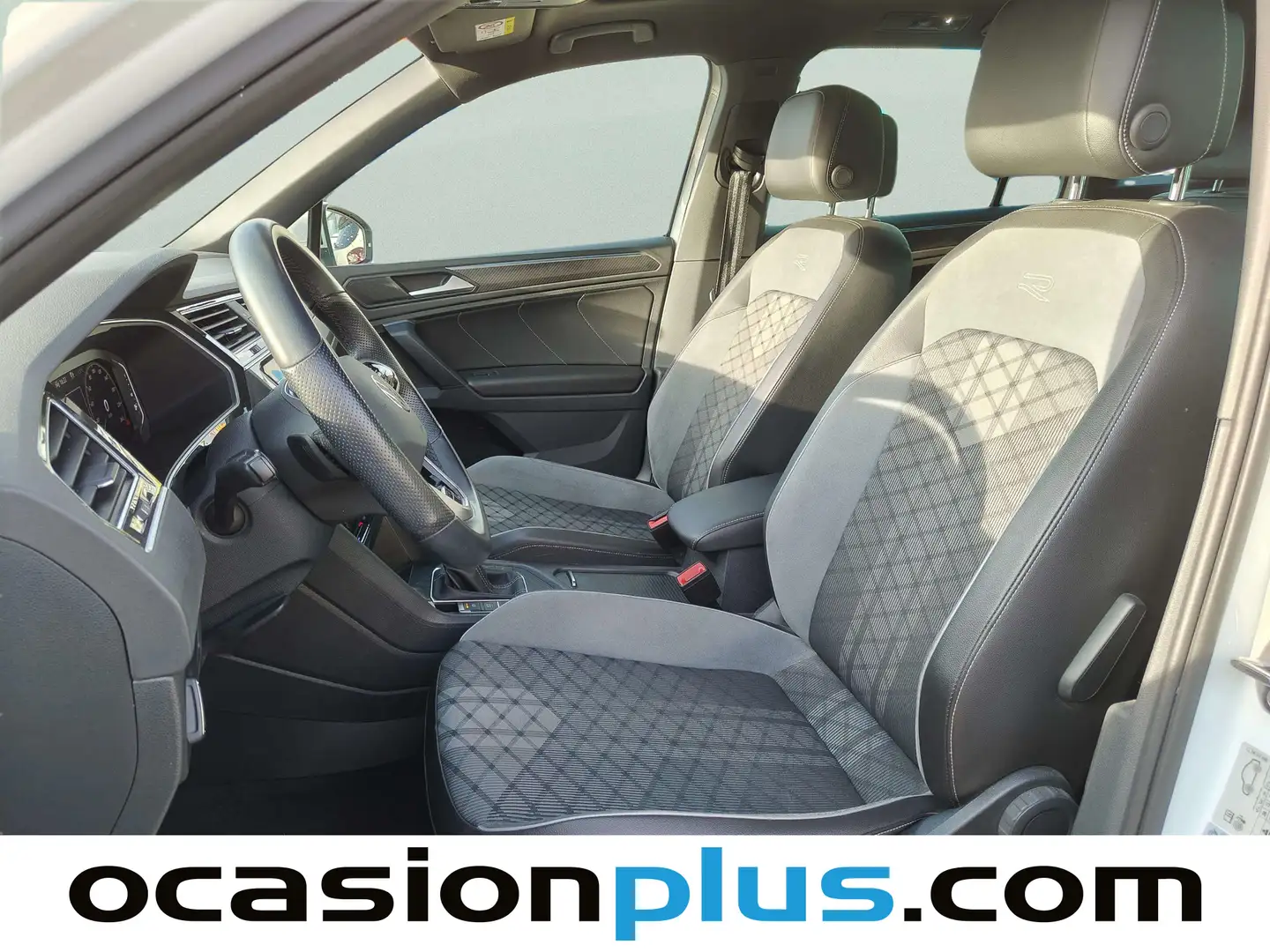 Foto Volkswagen Tiguan Volkswagen Tiguan R-Line 2.0 TDI (150 CV) DSG