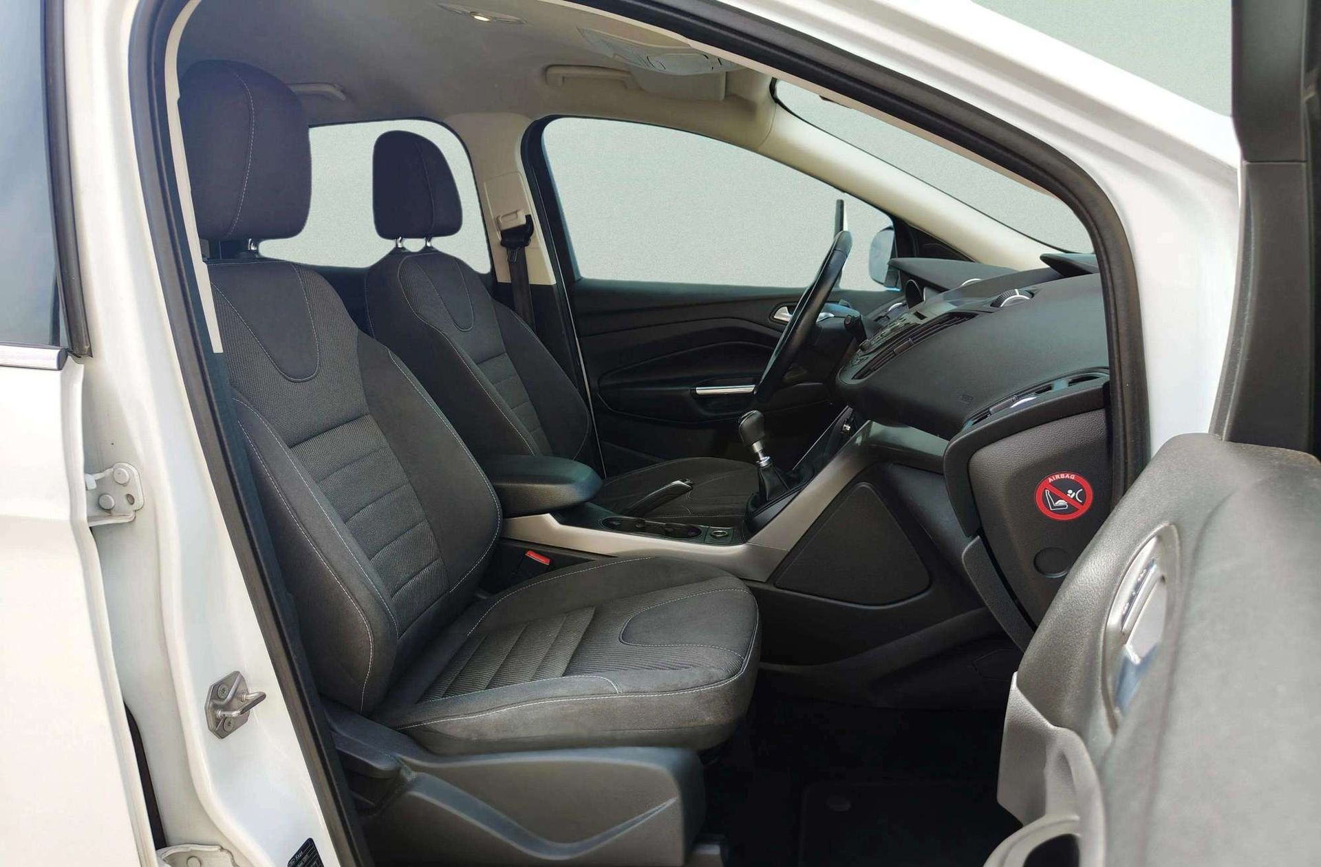 Ford Kuga 1.5 EcoBoost Trend 4x2 - foto 14