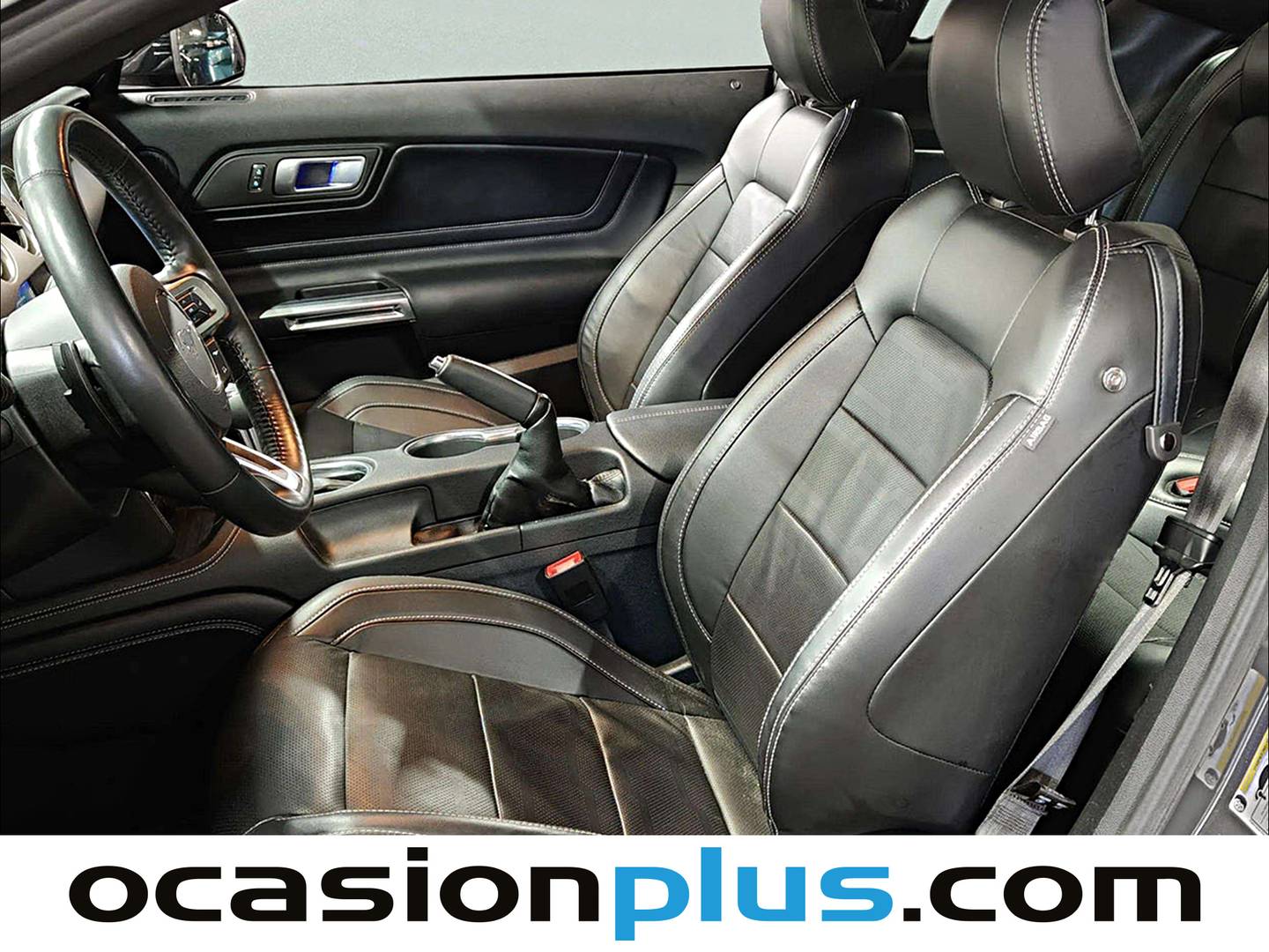 Foto asientos delanteros Ford Mustang Ford Mustang 5.0 Ti-VCT V8 Mustang GT Fastback AT (450 CV)