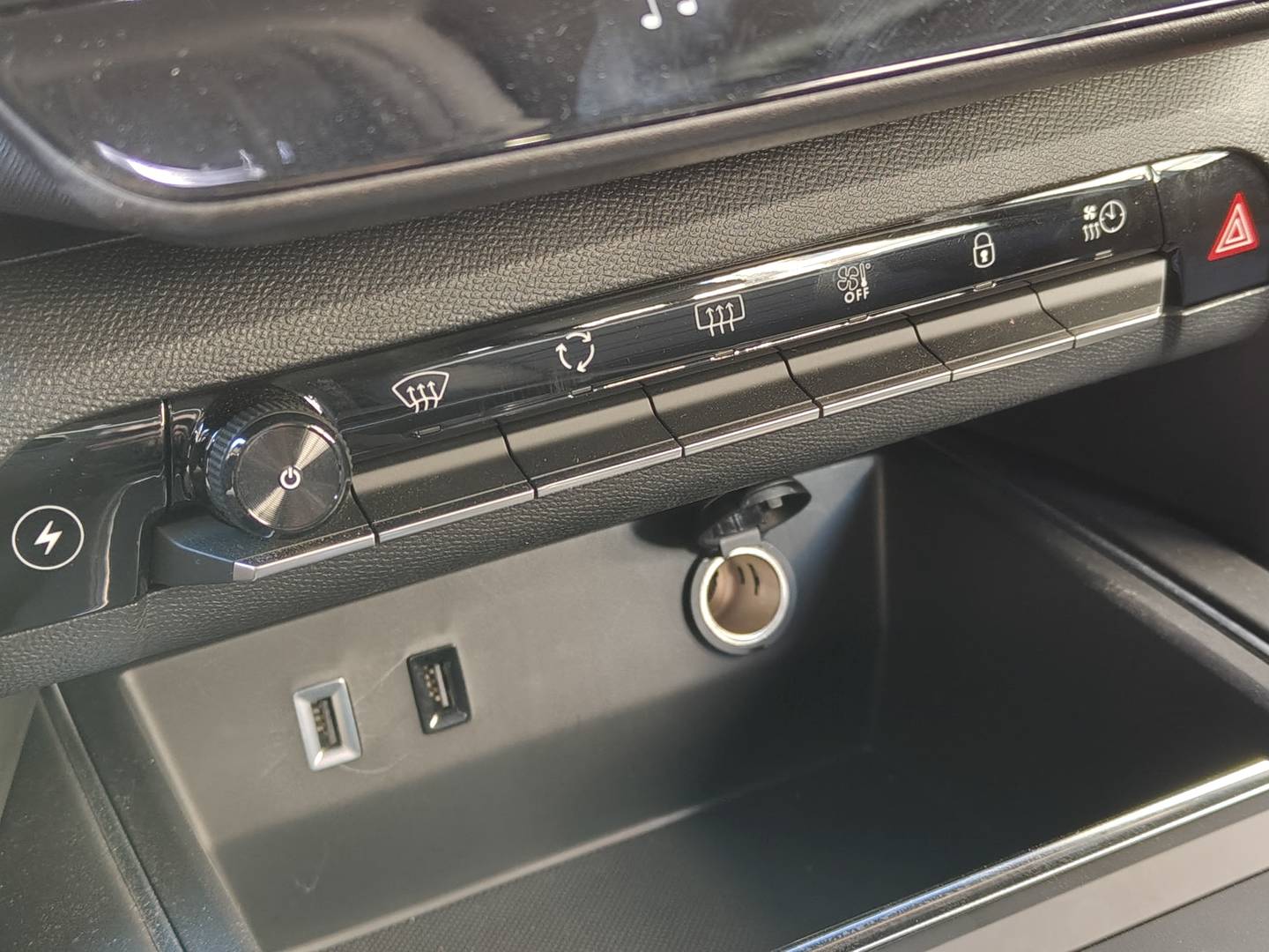 Foto Citroën C5 Aircross Citroen C5 Aircross Plug-in Hybrid 180 Plus e-EAT8  (180 CV)