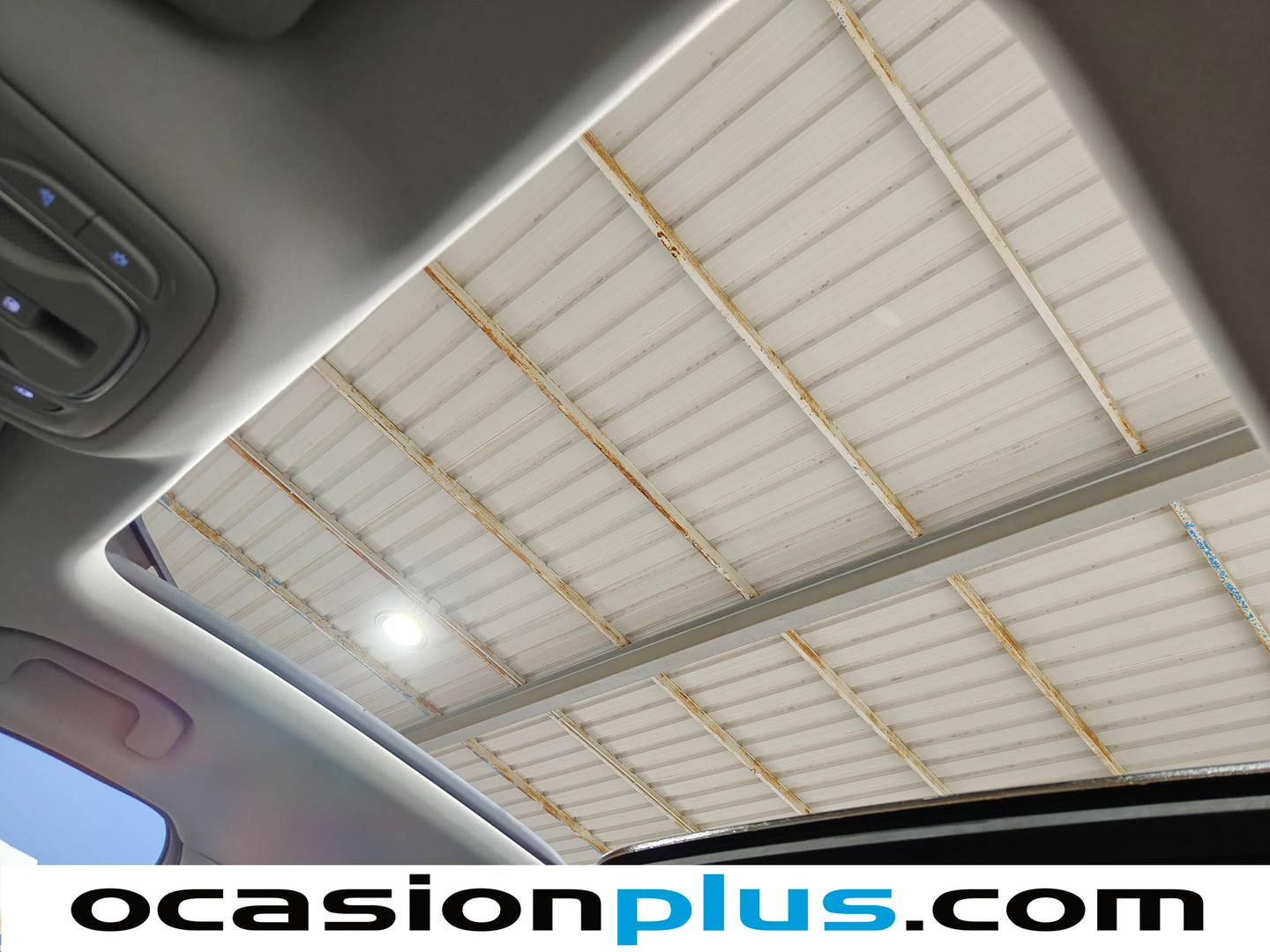 Extras y acabados del MG ZS MG ZS 1.0T Luxury (111 CV)