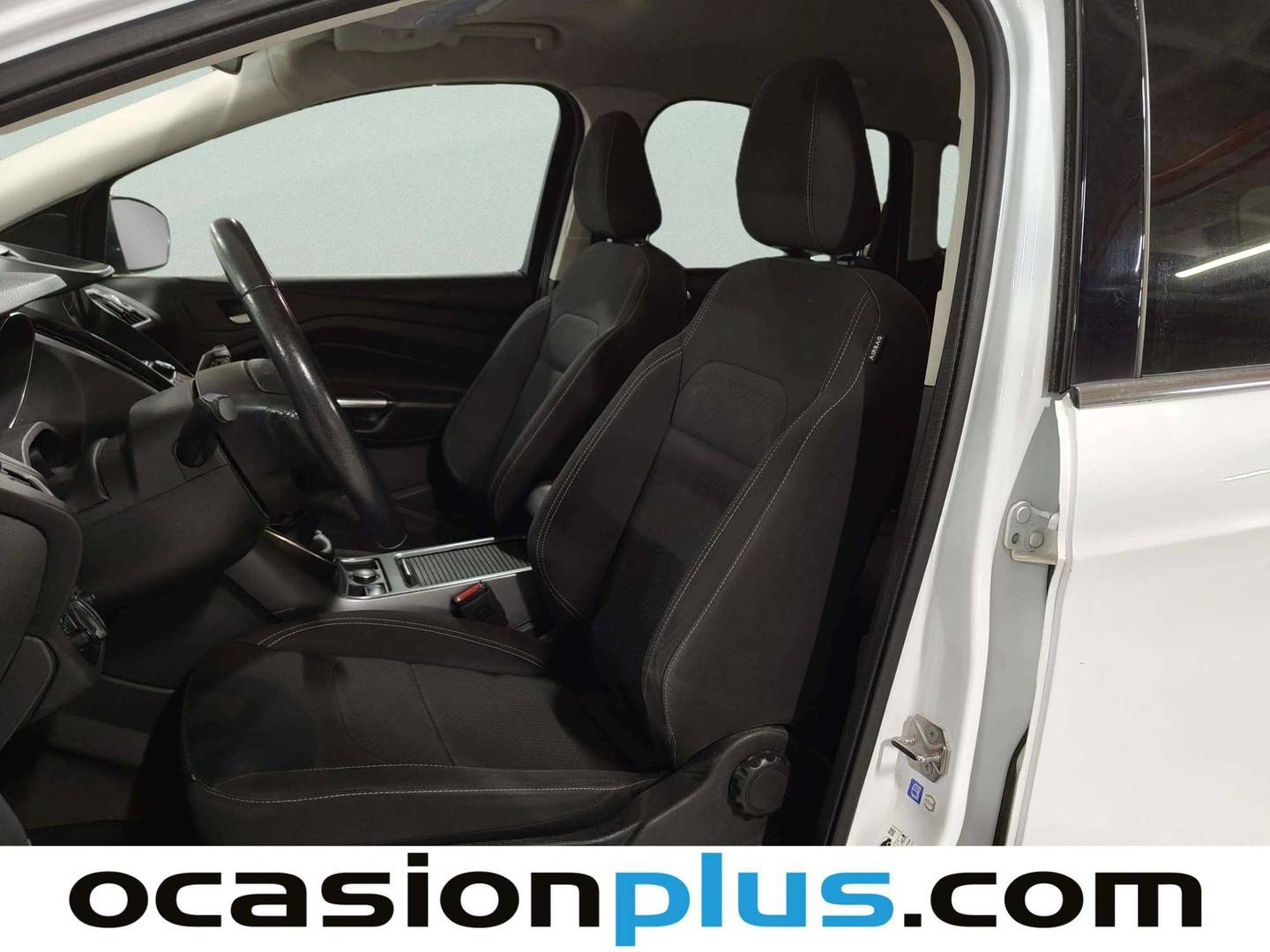 Foto asientos delanteros Ford Kuga Ford Kuga 1.5 EcoBoost Trend+ 4x2 (120 CV)
