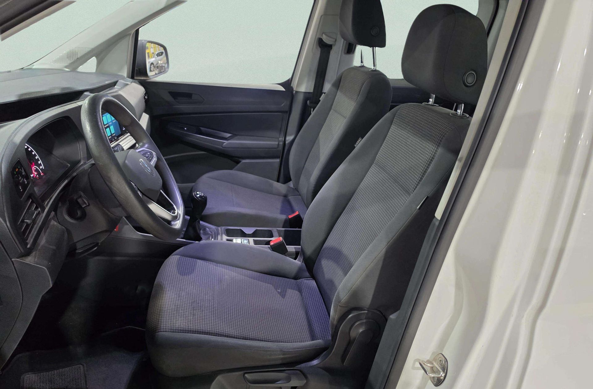 Volkswagen Caddy 2.0 TDI - foto 8
