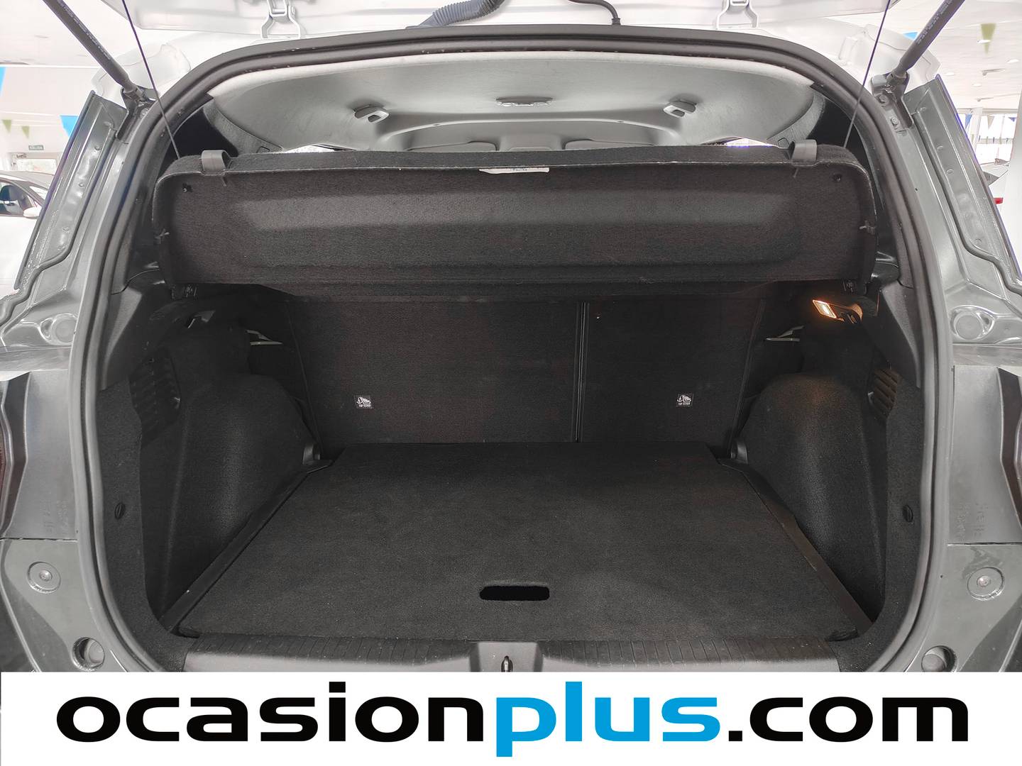 Fotos maletero Citroën C3 Aircross Citroën C3 Aircross Hybrid 136 Plus e-DCS6 (136 CV)