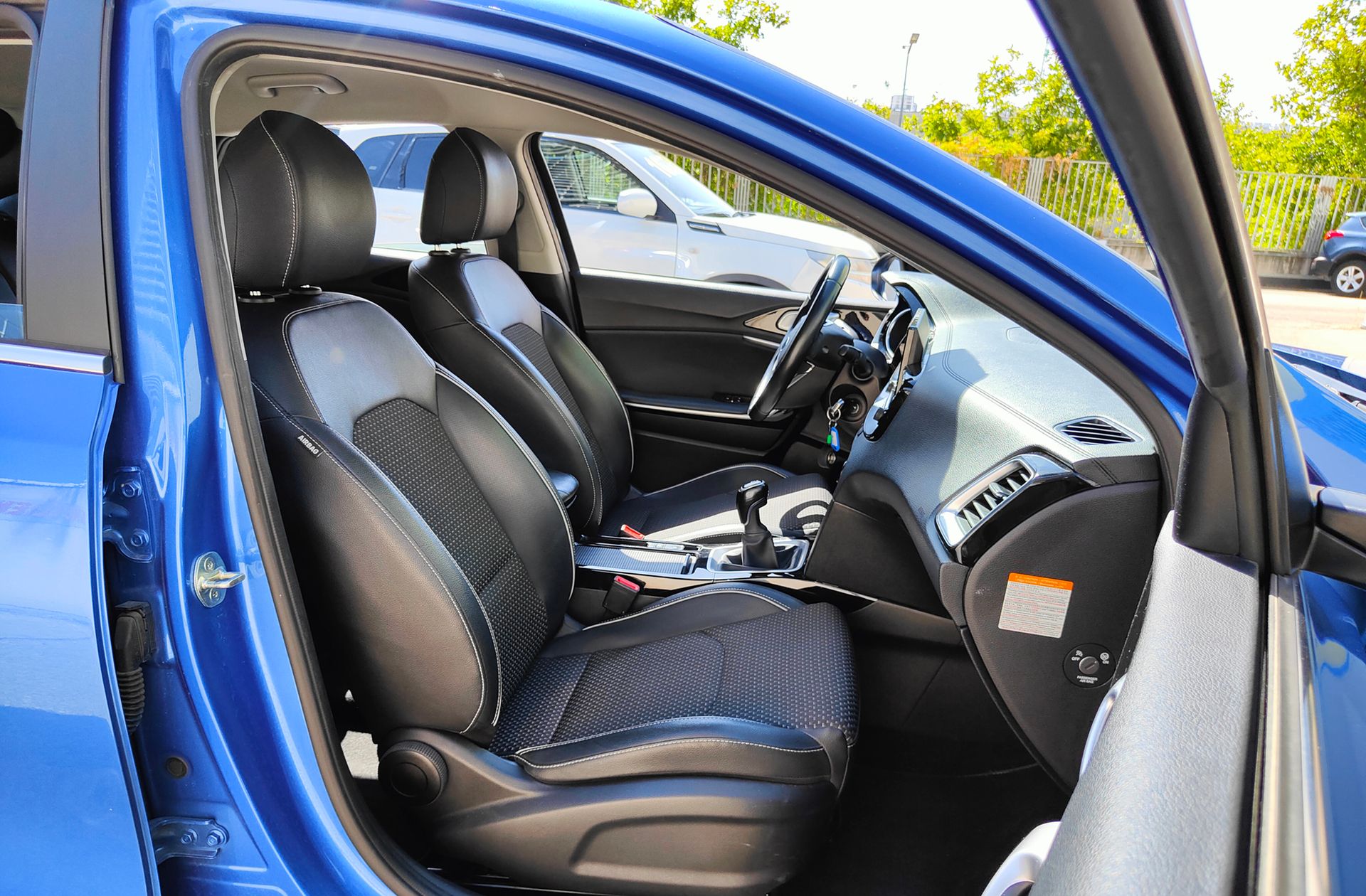 Kia XCeed 1.6 MHEV iMT Tech - foto 19