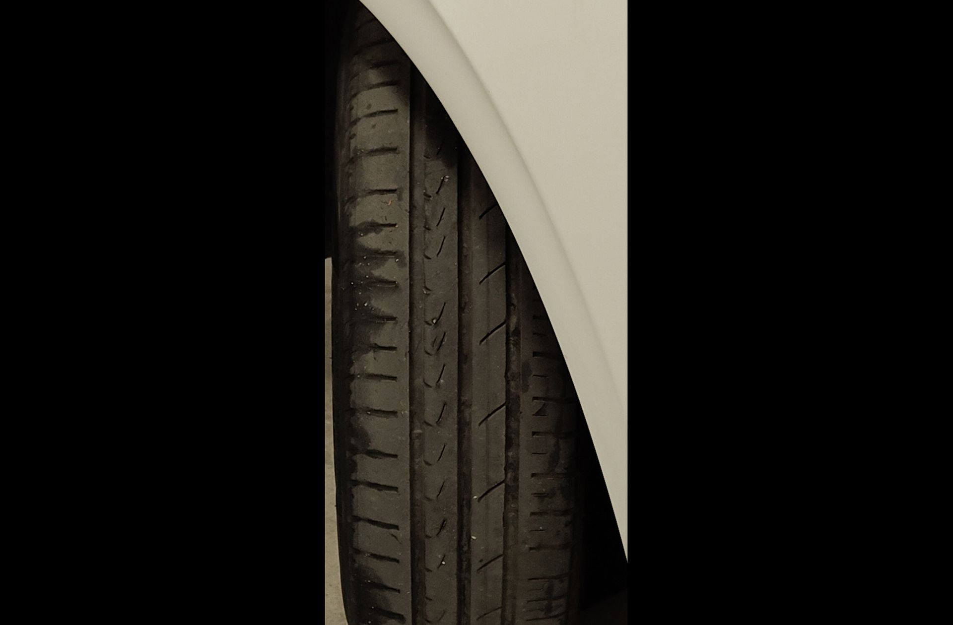 Peugeot 208 1.4 HDi Active - foto 29