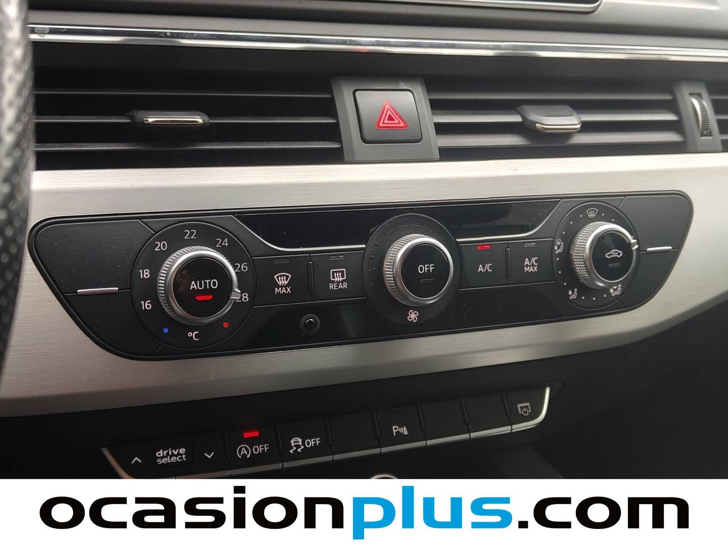 Foto Audi A4 Audi A4 Avant sport edition 2.0 TDI quattro (190 CV) S tronic Pack S-Line