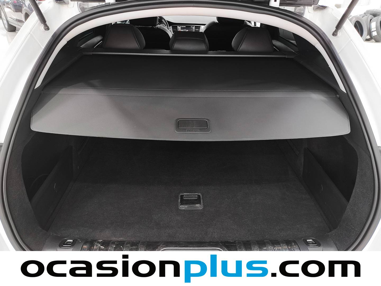 Foto Peugeot 508 Peugeot 508 SW SW HDI 150 Allure (150 CV)