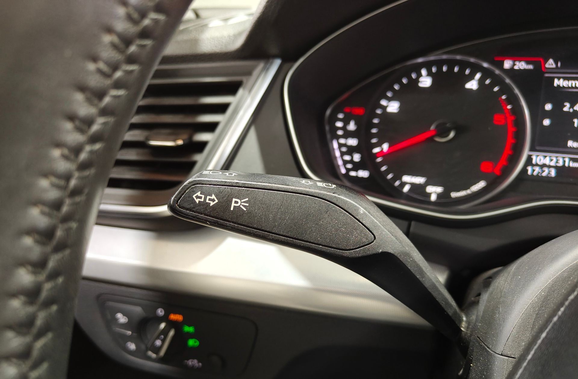 Audi Q5 Design 2.0 TDI quattro S tronic - foto 24