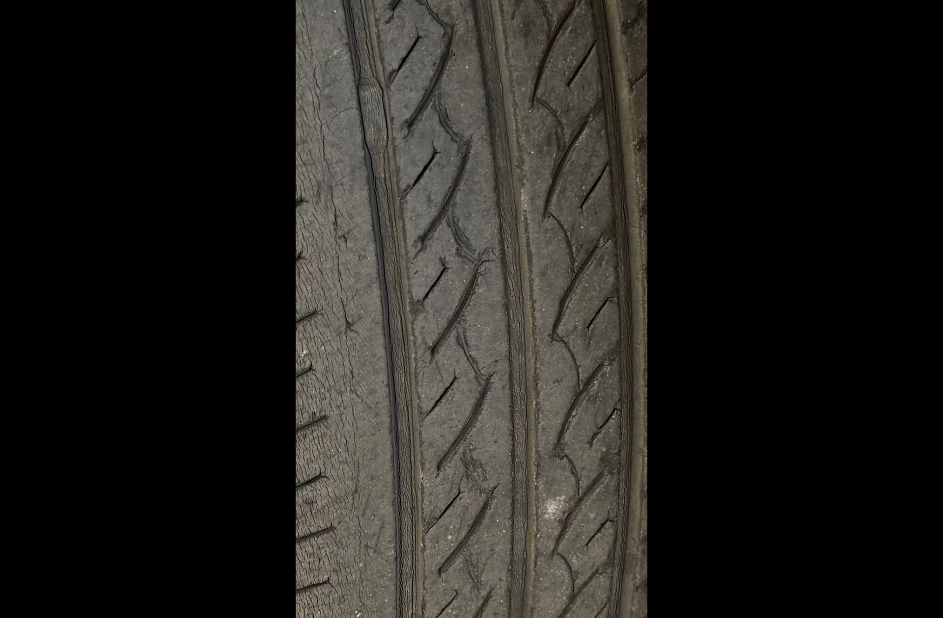 Nissan Pixo 1.0G Visia - foto 23