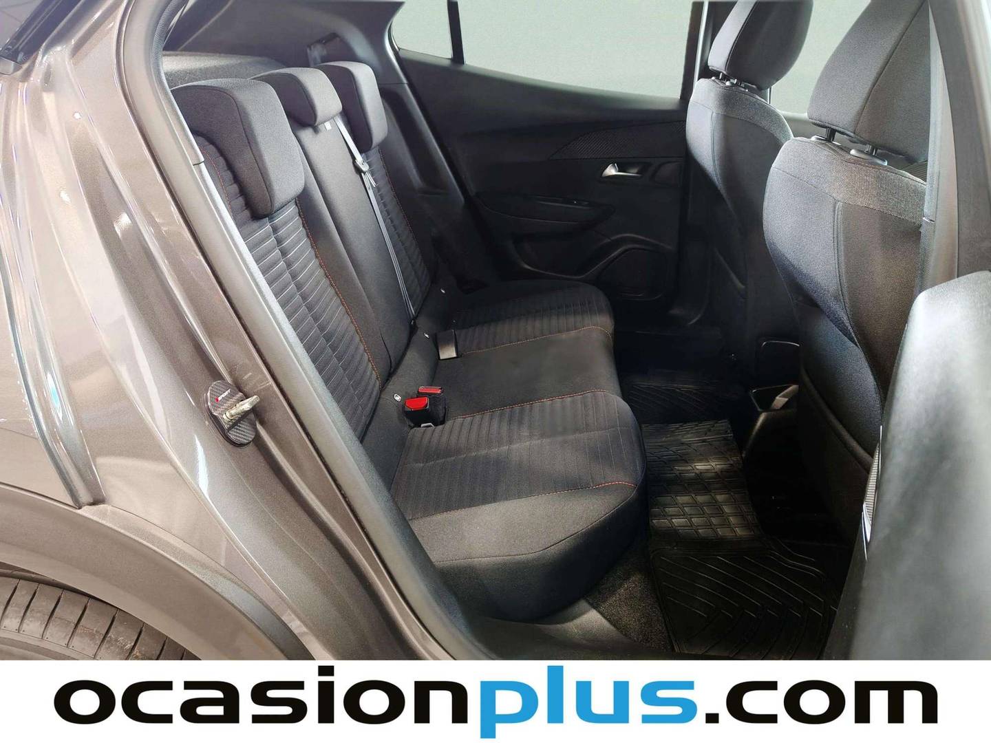 Peugeot 2008 Peugeot 2008 Puretech 100 S&S Active Pack (100 CV) gasolina