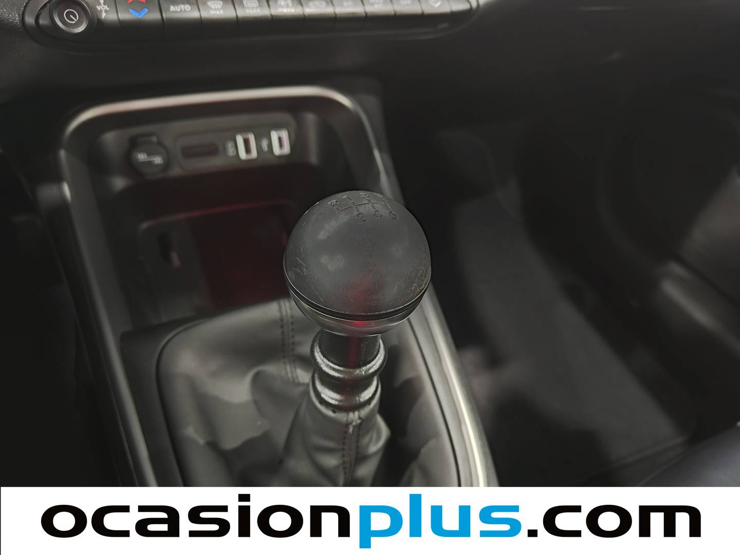 Foto Jeep Avenger Jeep Avenger 1.2 G Summit (100 CV)