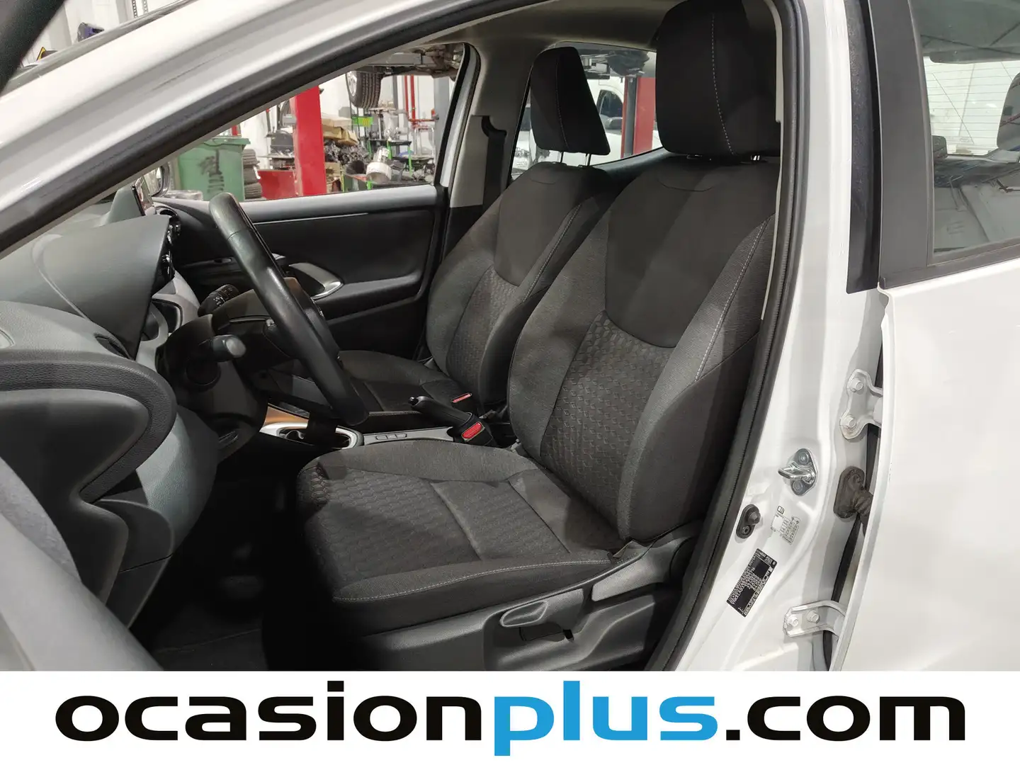 Foto Toyota Yaris Toyota Yaris 1.0 70 Business (69 CV)