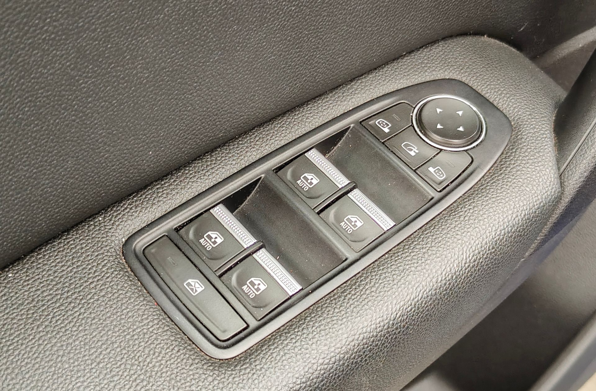 Renault Captur Techno TCe - foto 38